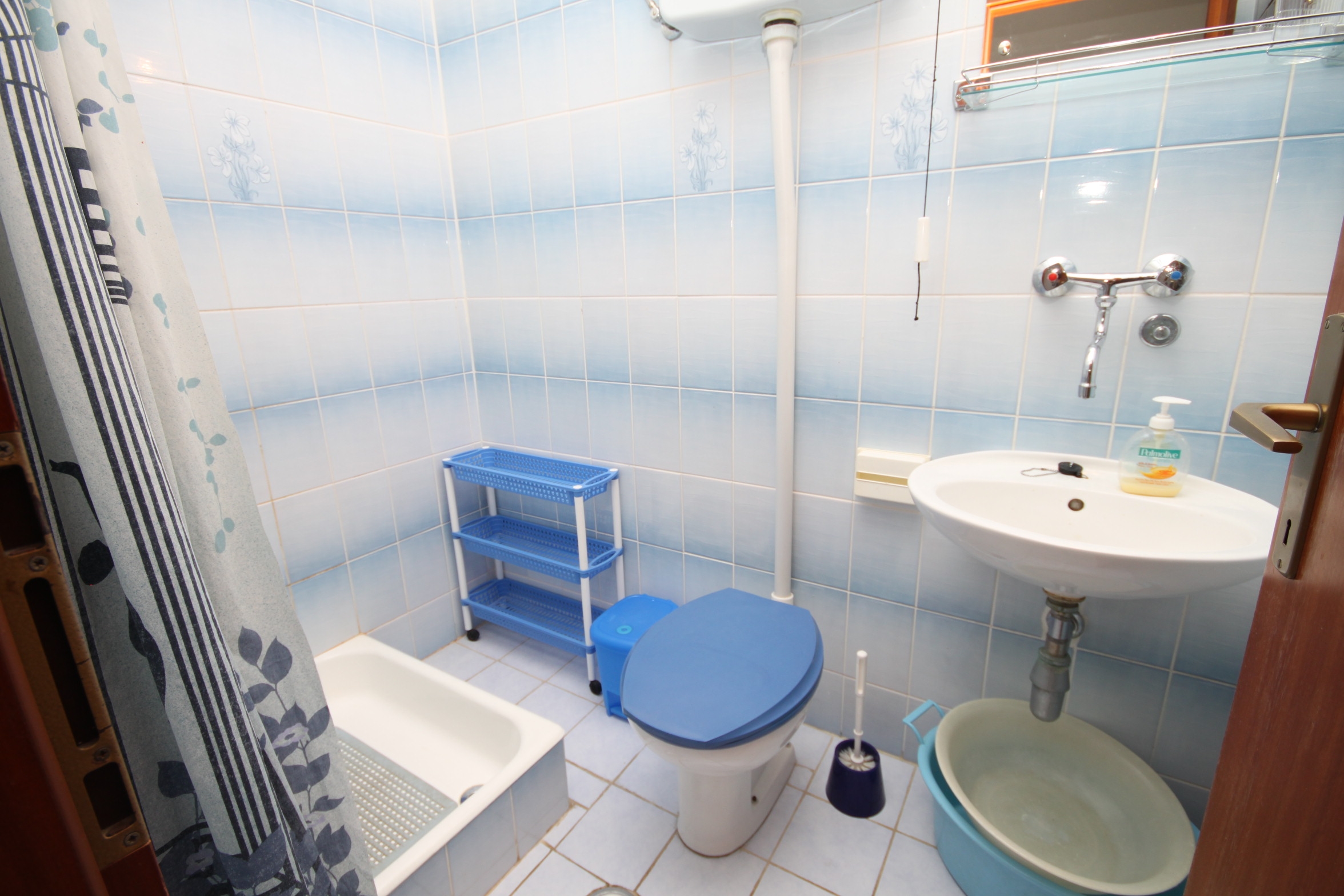 Two bedroom apartment with balcony Vrboska, Hvar  A-b