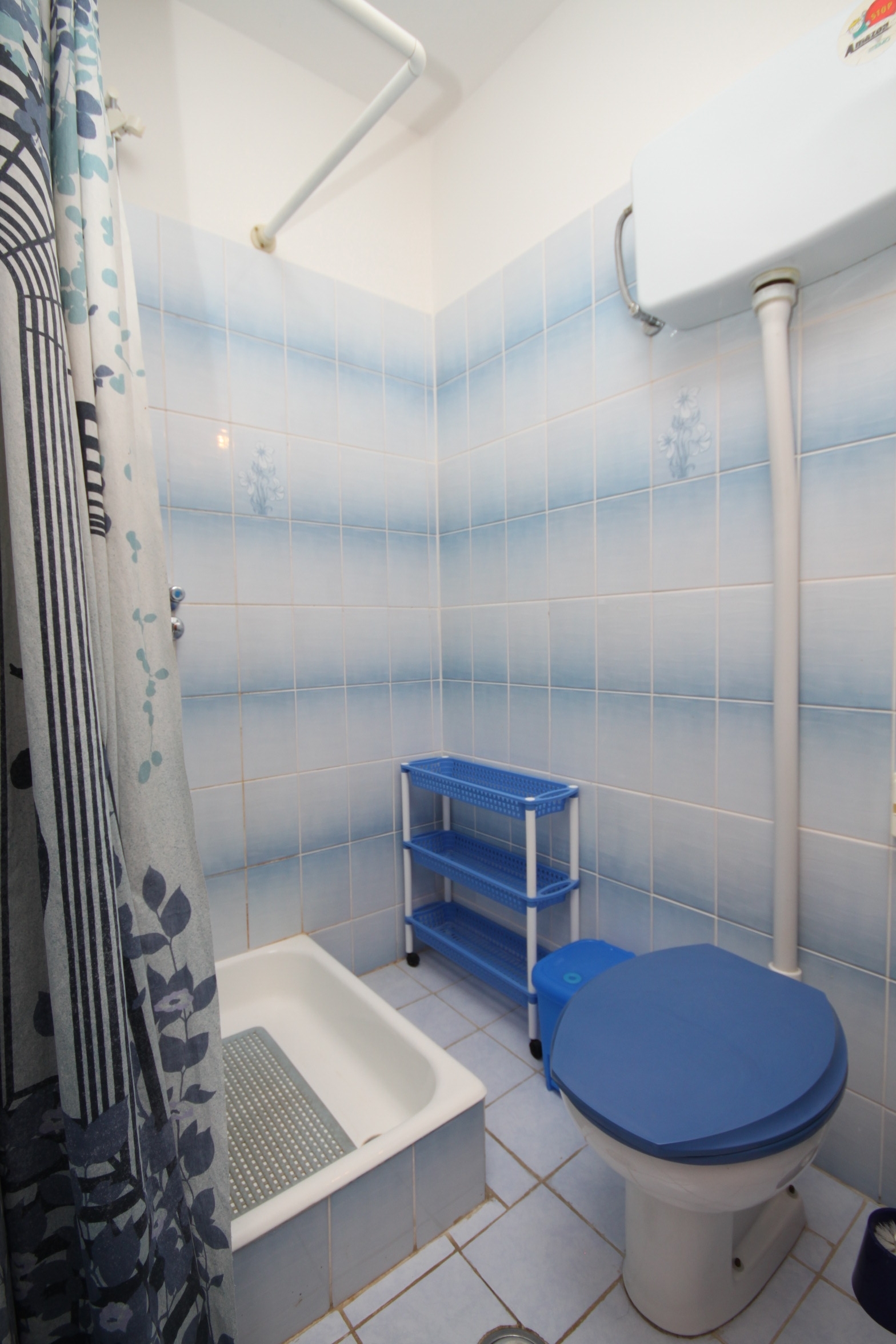 Two bedroom apartment with balcony Vrboska, Hvar  A-b