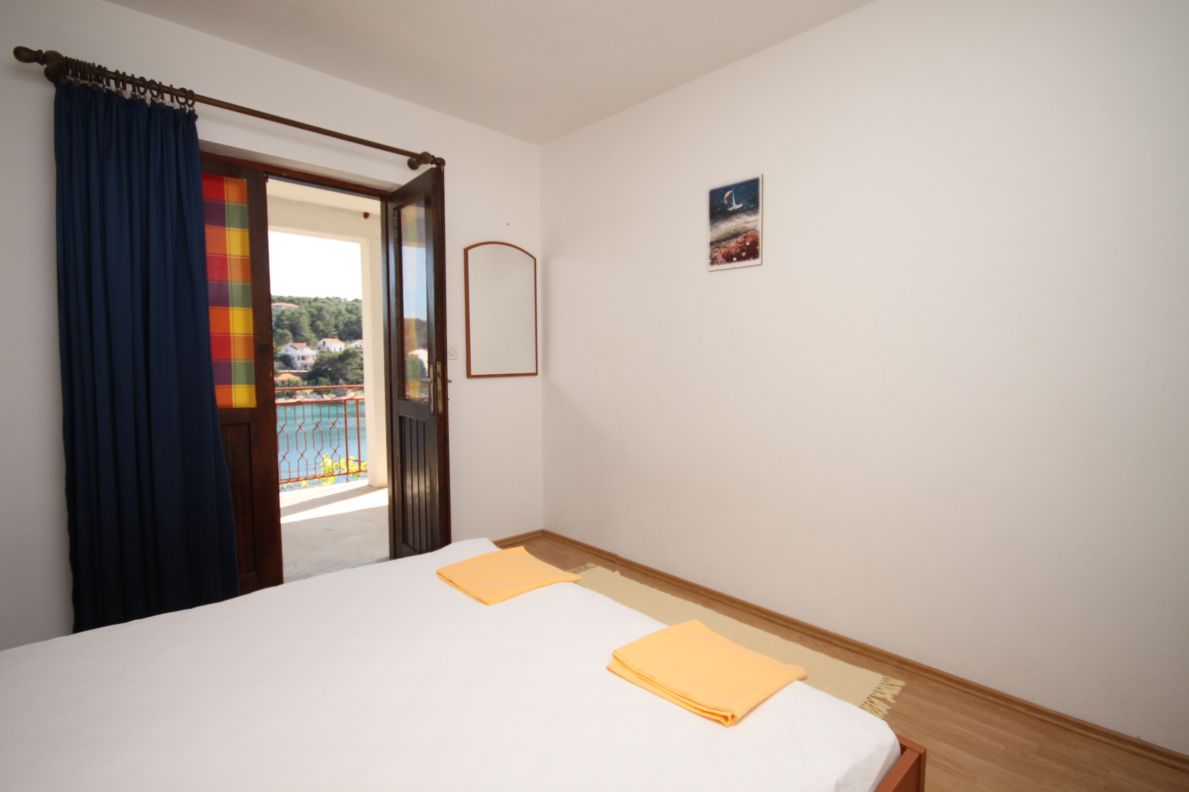 Four bedroom apartment near beach Basina, Hvar  A-a