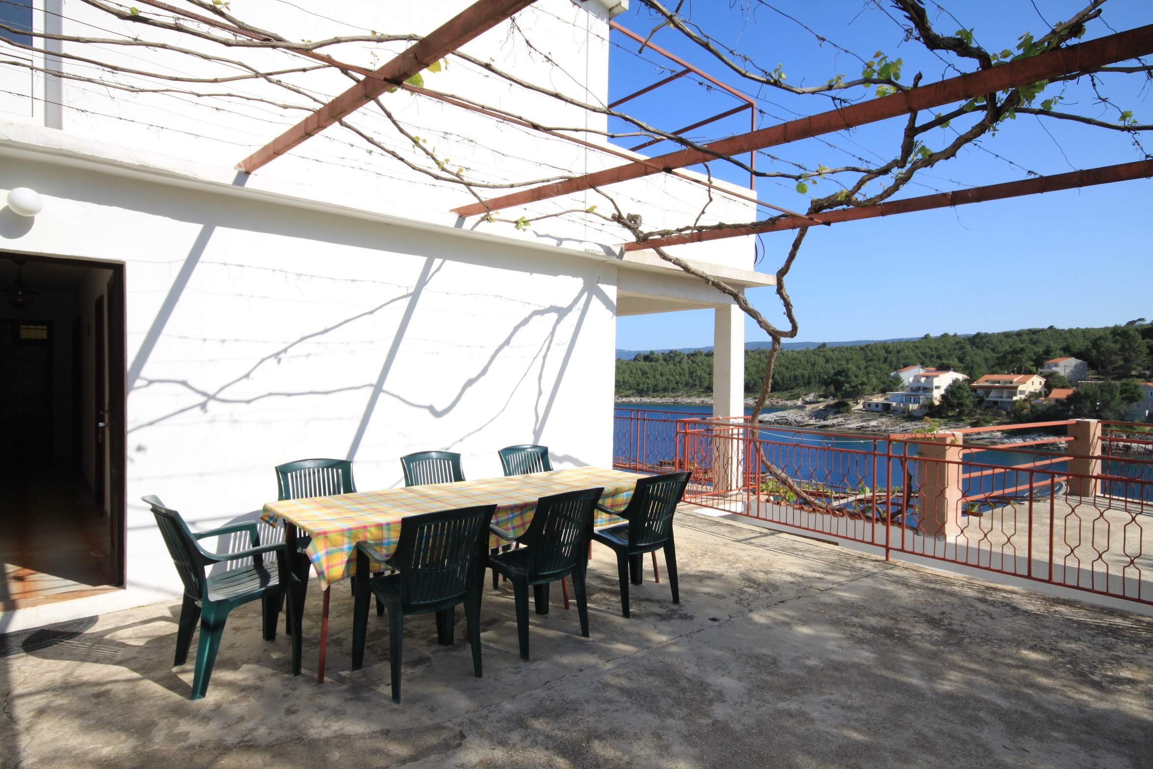 Four bedroom apartment near beach Basina, Hvar  A-a