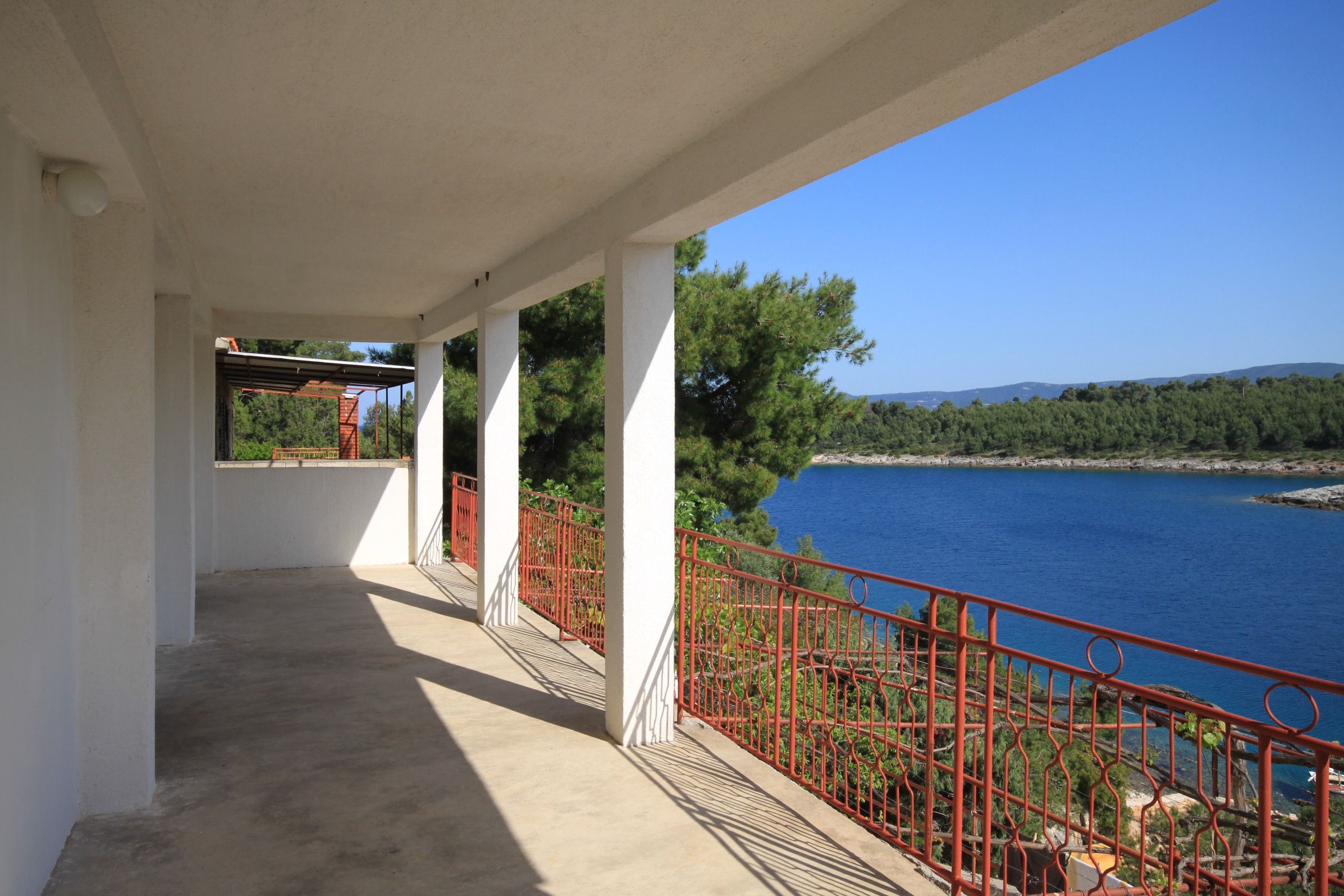 Four bedroom apartment near beach Basina, Hvar  A-a