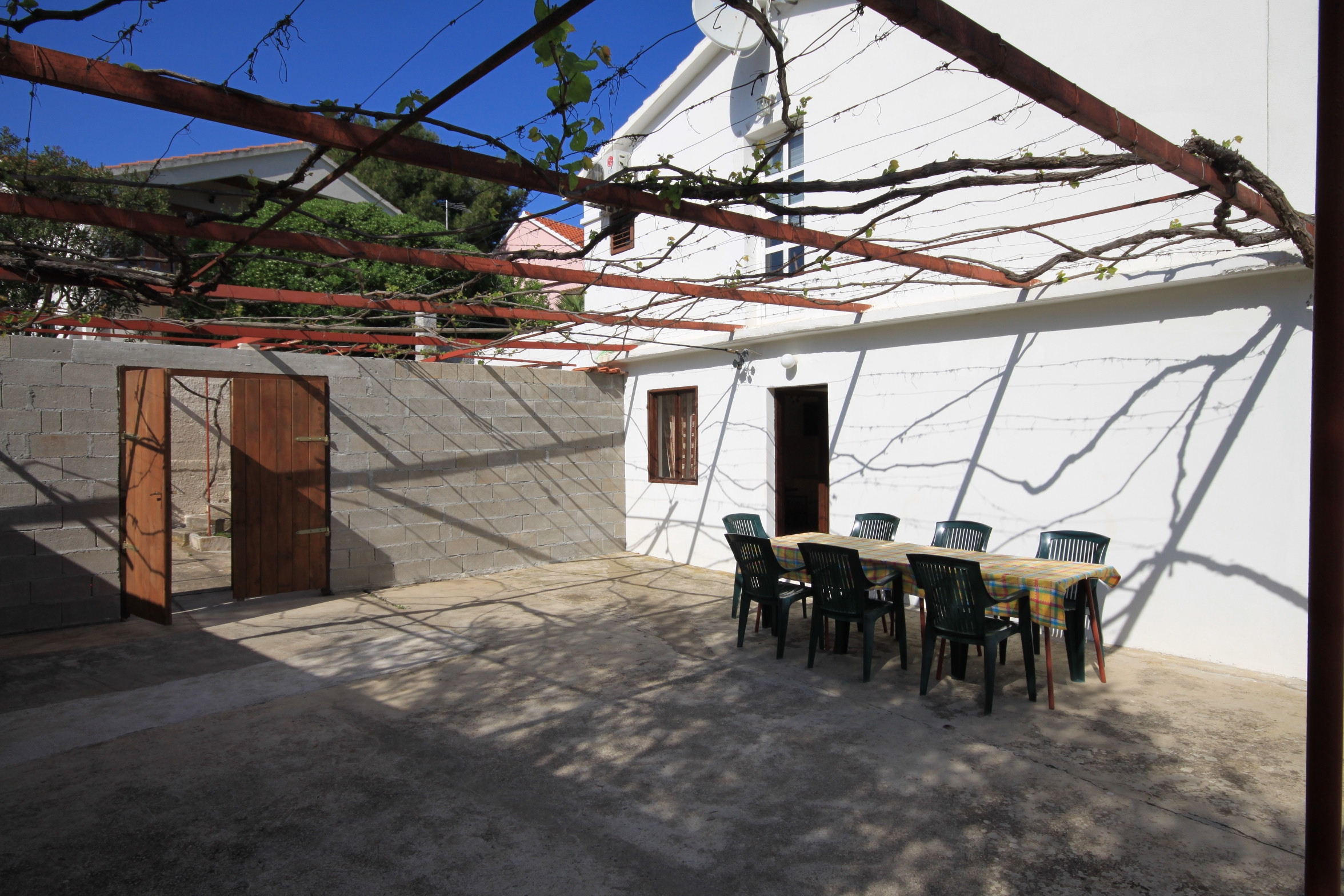 Four bedroom apartment near beach Basina, Hvar  A-a