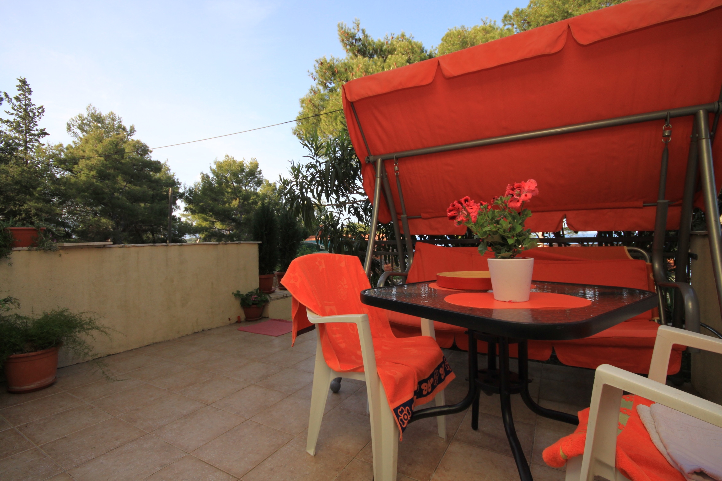One bedroom apartment with terrace and sea view Jelsa, Hvar  A-a