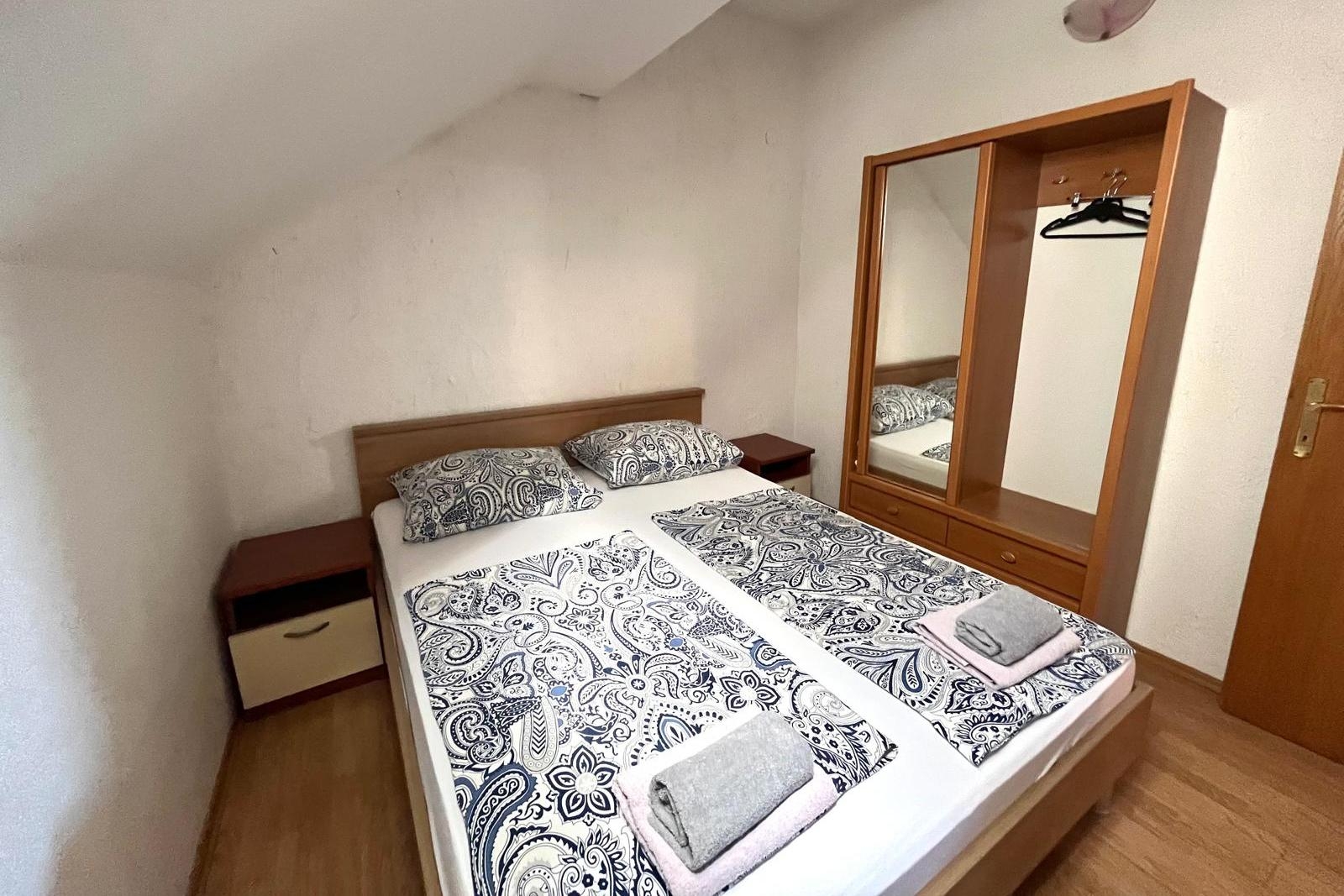 Top Hvar Ivan Dolac Top Hvar Ivan Dolac