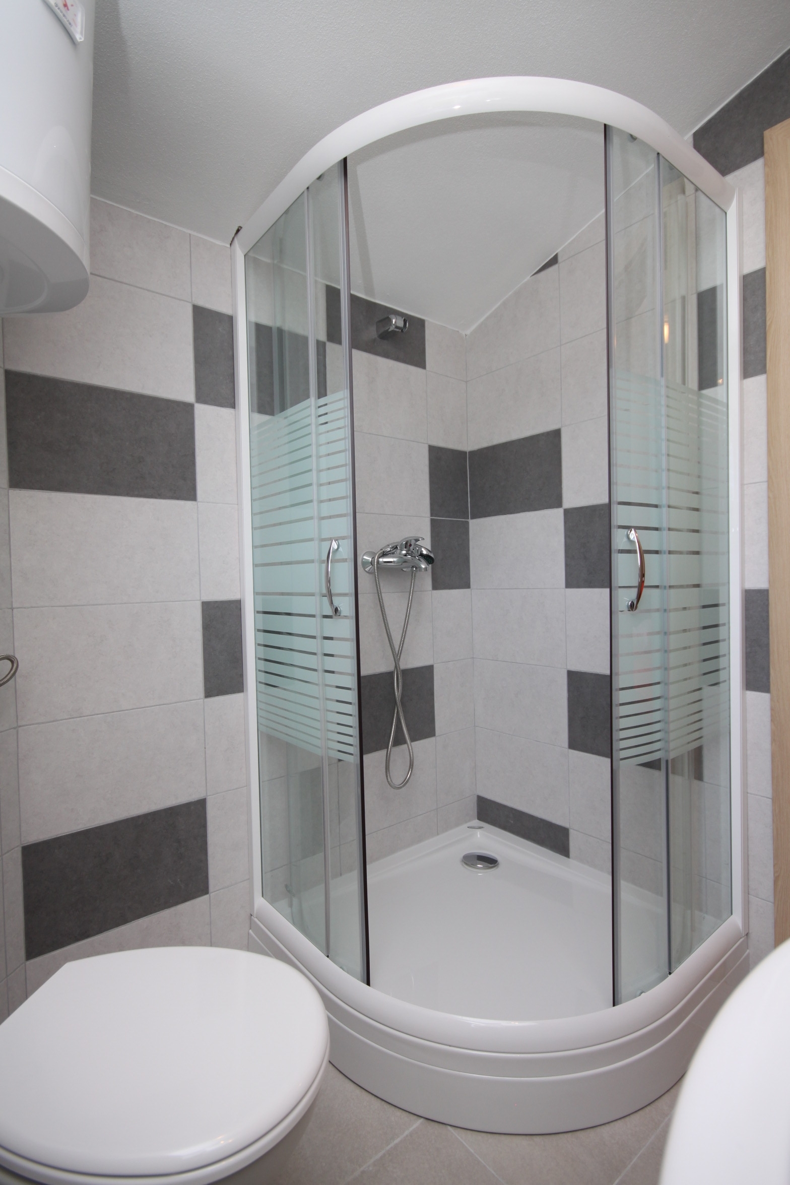 Two bedroom apartment near beach Basina, Hvar  A-a