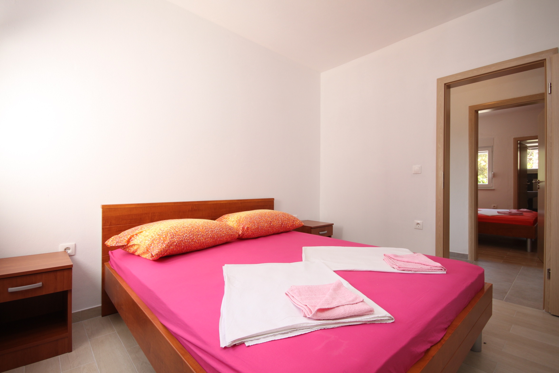 Two bedroom apartment near beach Basina, Hvar  A-b