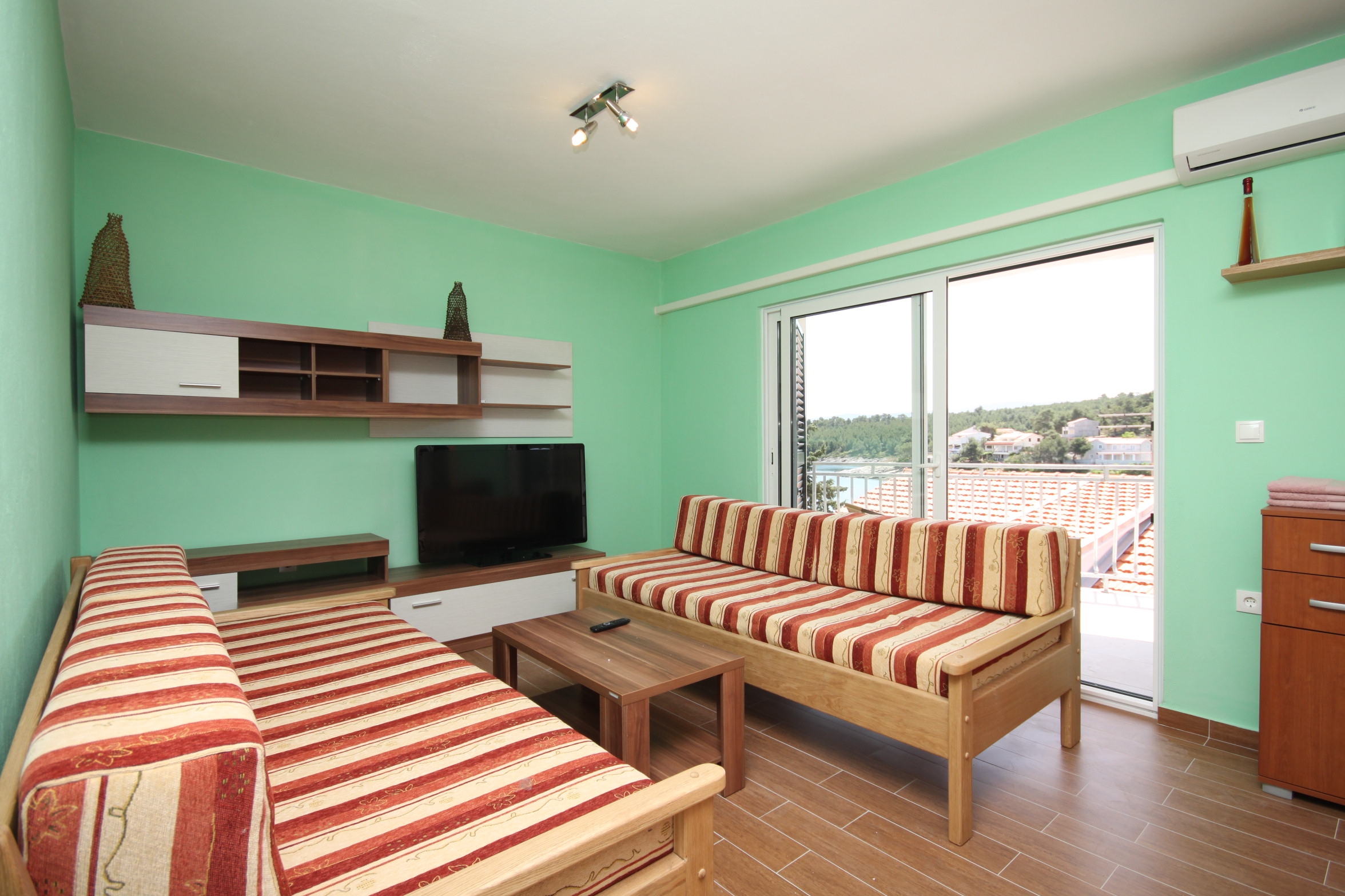 Two bedroom apartment near beach Basina, Hvar (A-8754-b) Two bedroom apartment near beach Basina, Hvar (A-8754-b)