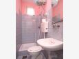 Bathroom 1 Stari Grad, Bathroom 1 in the apartment, (pet friendly) and WiFi.