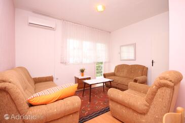 Living room Stari Grad, Living room in the apartment, dostupna klima i dopusteni kucni ljubimci.