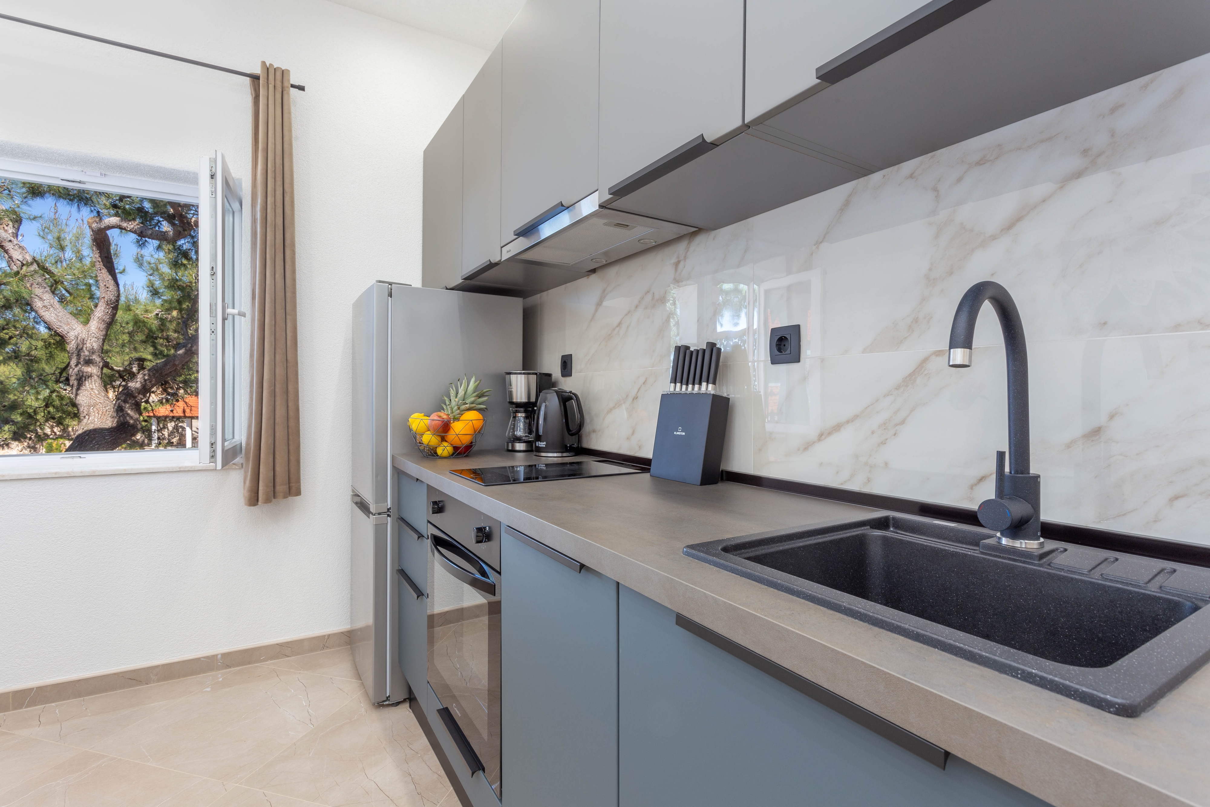 Top Hvar Zastupac Top Hvar Zastupac