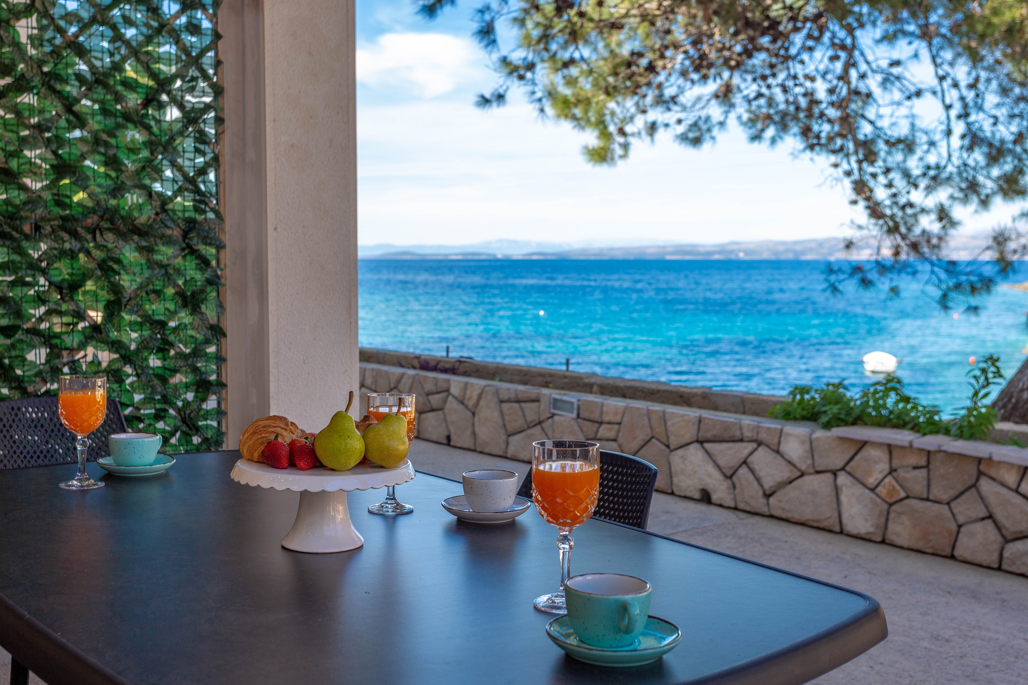 One bedroom apartment near beach Cove Zastupac, Hvar (A-8761-c)