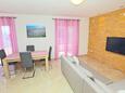 Obývací pokoj Zastupac, Obývací pokoj v ubytování typu apartment, WiFi.