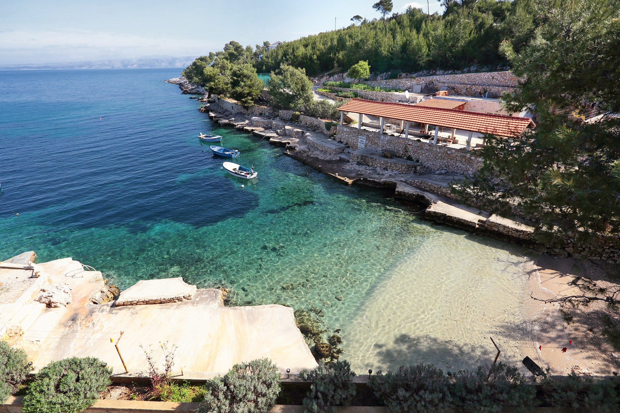 Two bedroom apartment near beach Cove Zastupac, Hvar  A-d