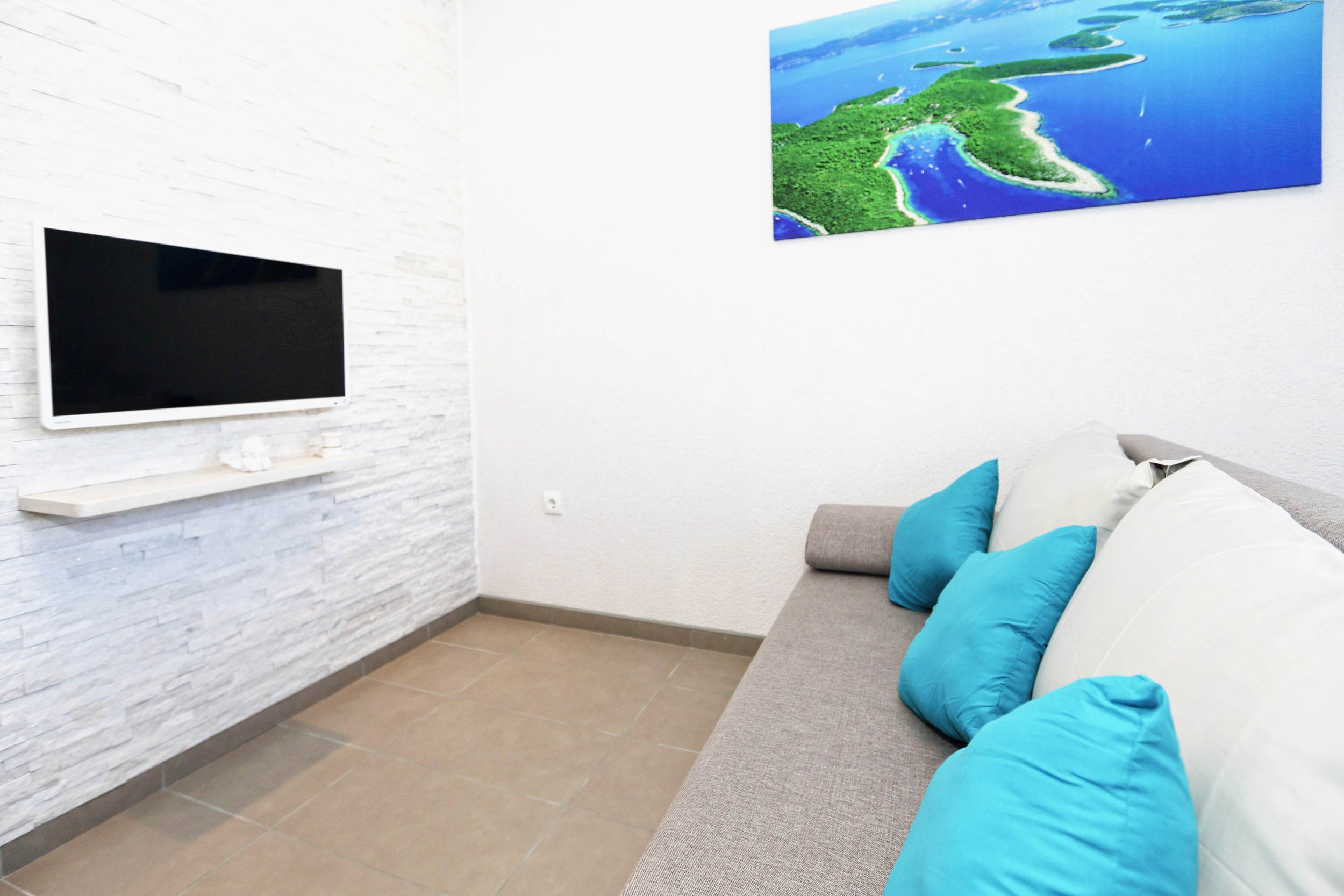 One bedroom apartment near beach Cove Zastupac, Hvar (A-8761-e)