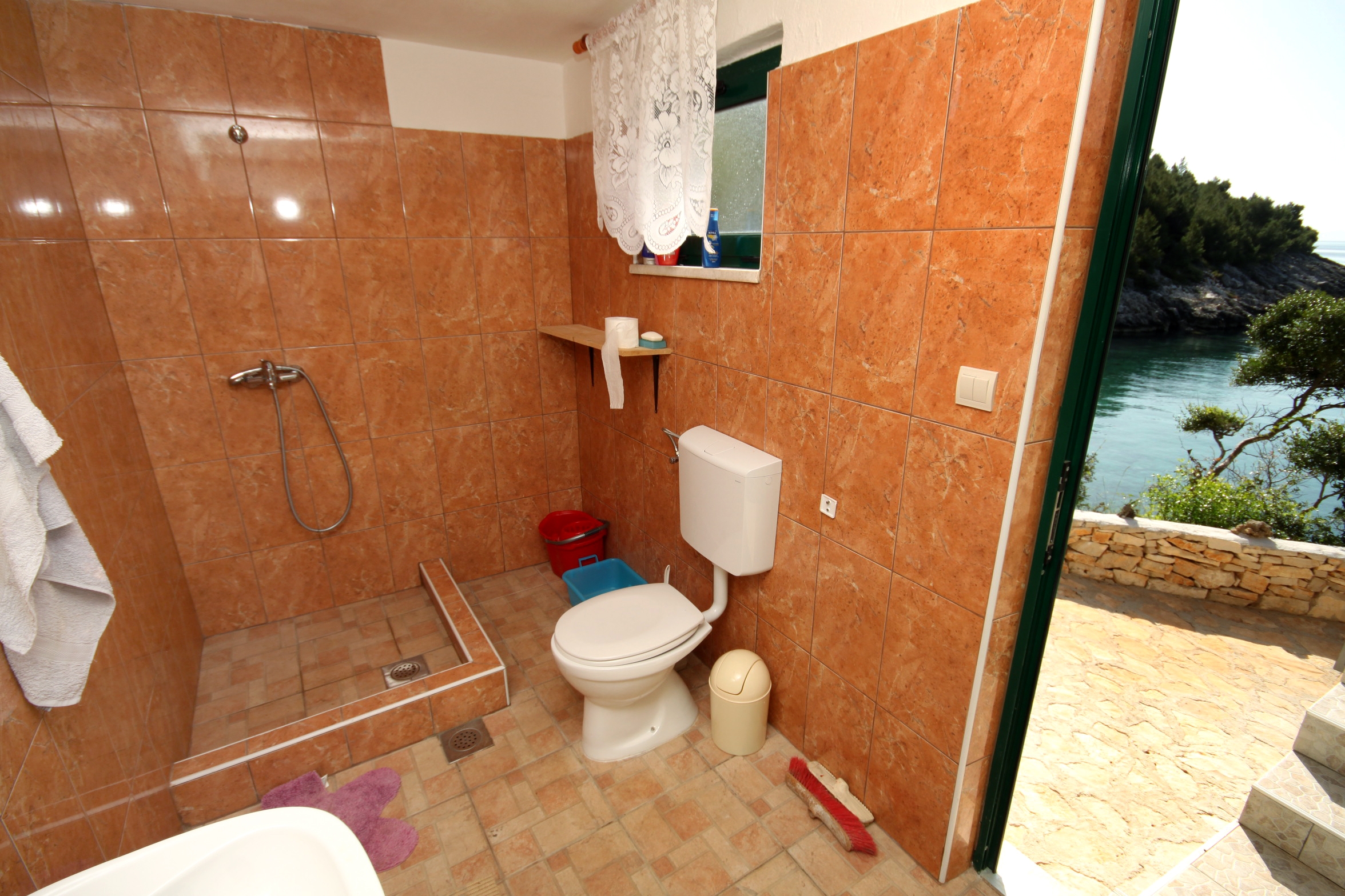 Four bedroom house near beach Cove Prisnjak, Hvar  K