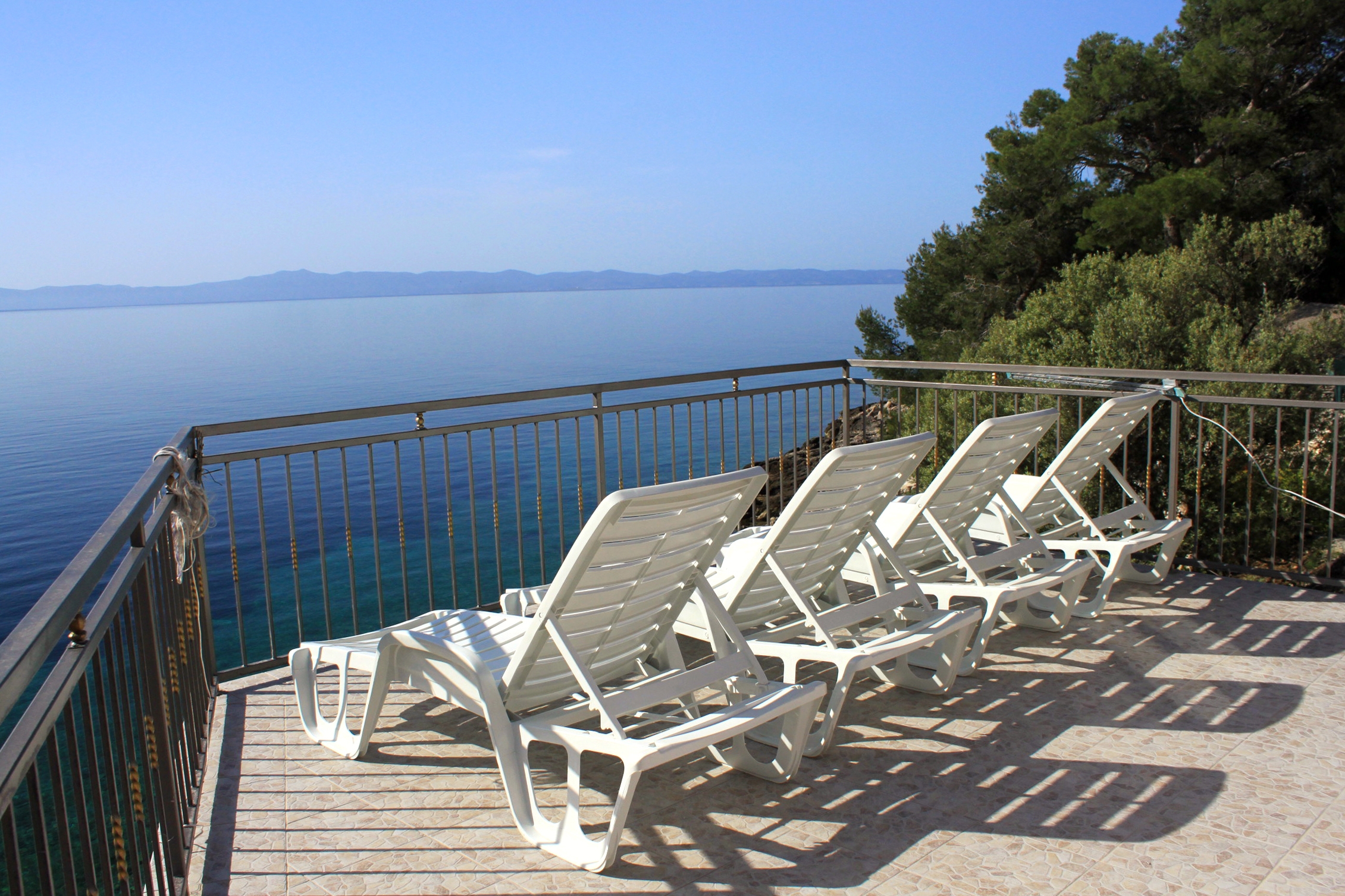 Four bedroom house near beach Cove Prisnjak, Hvar  K