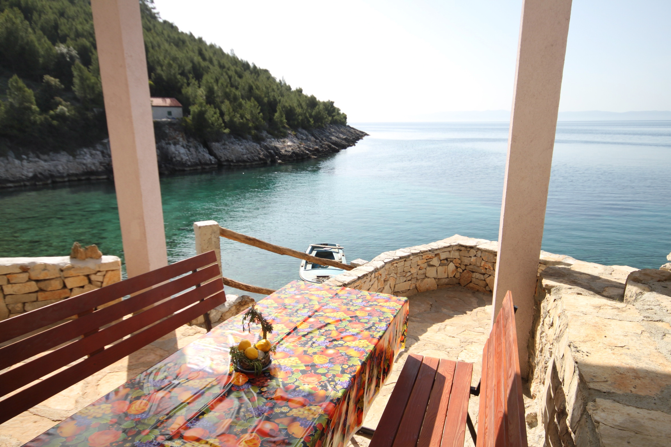 Four bedroom house near beach Cove Prisnjak, Hvar  K