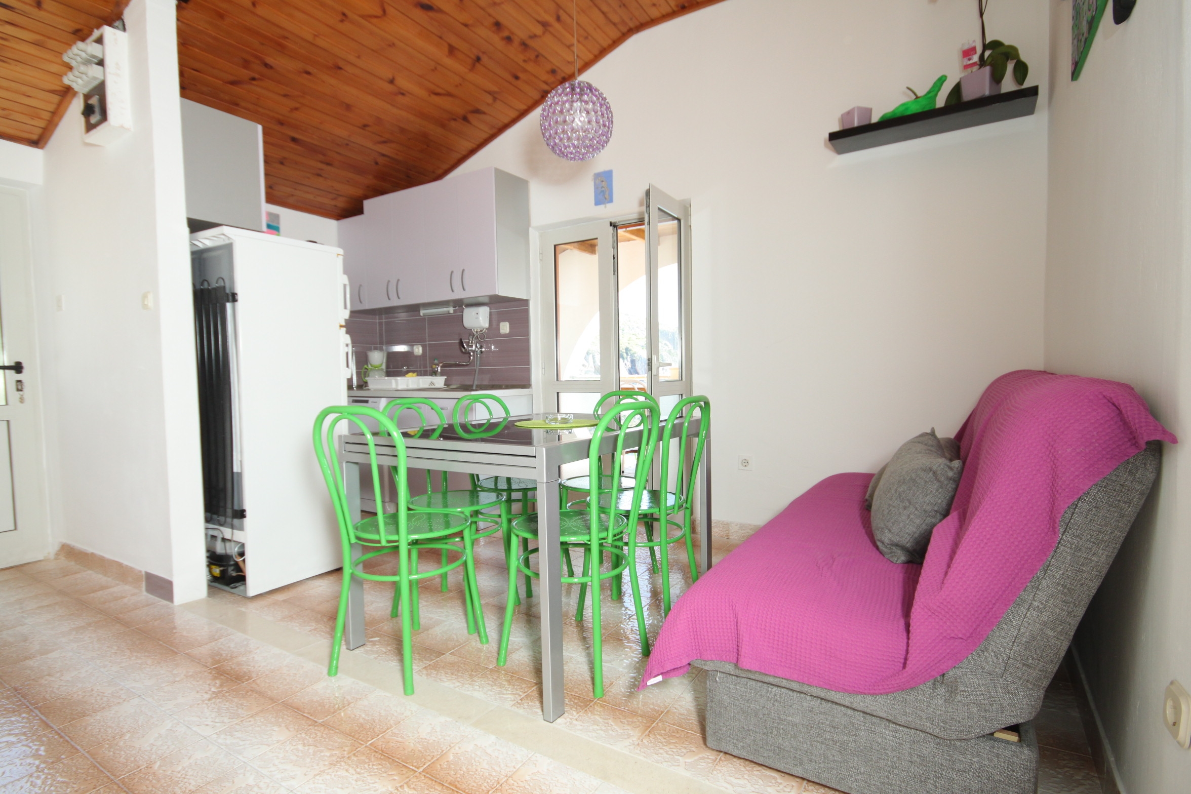 Three bedroom apartment near beach Cove Zaraće, Hvar (A-8781-a) Three bedroom apartment near beach Cove Zaraće, Hvar (A-8781-a)