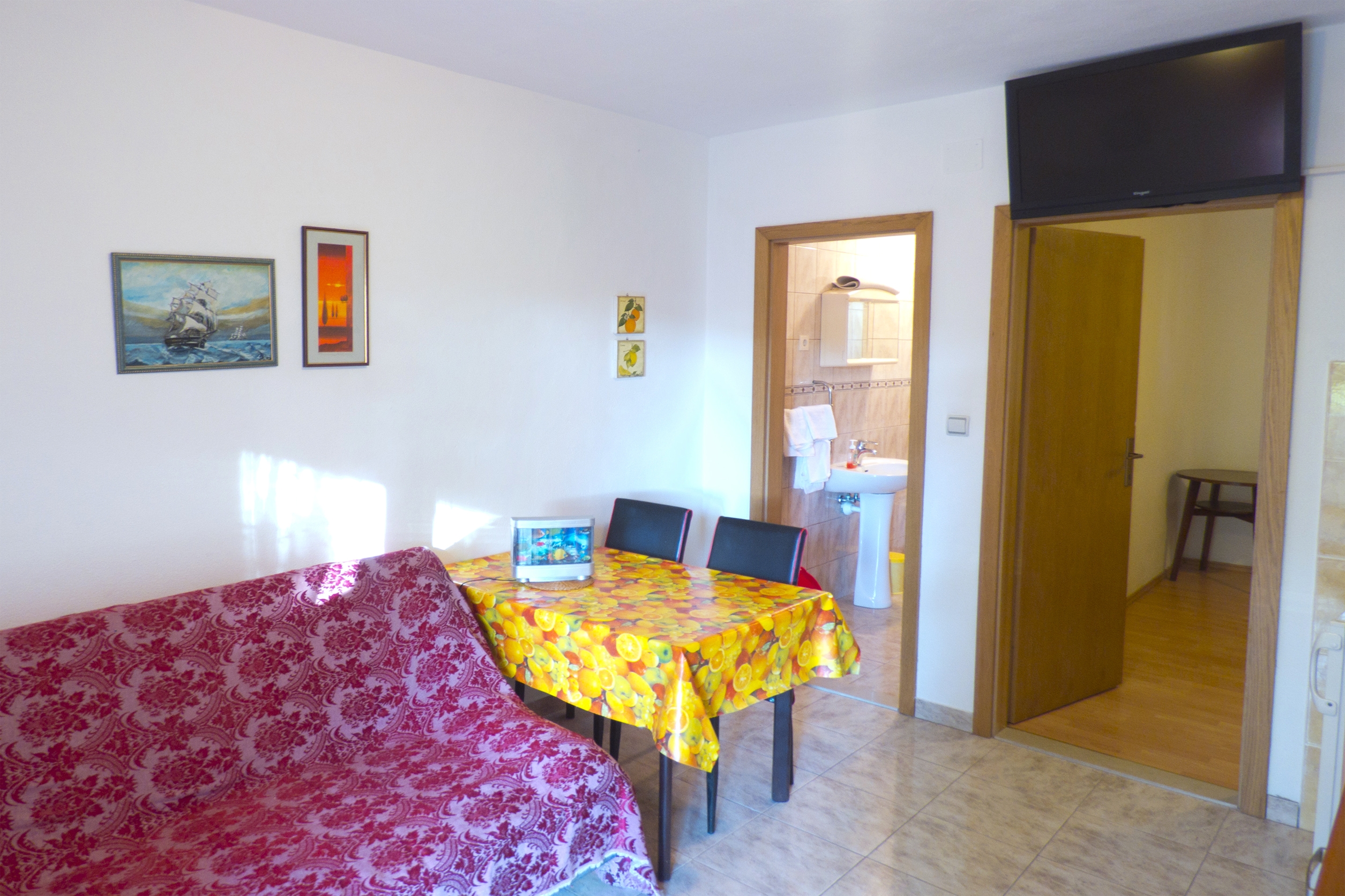 One bedroom apartment with terrace Ivan Dolac (Hvar) (A-8782-b) One bedroom apartment with terrace Ivan Dolac (Hvar) (A-8782-b)