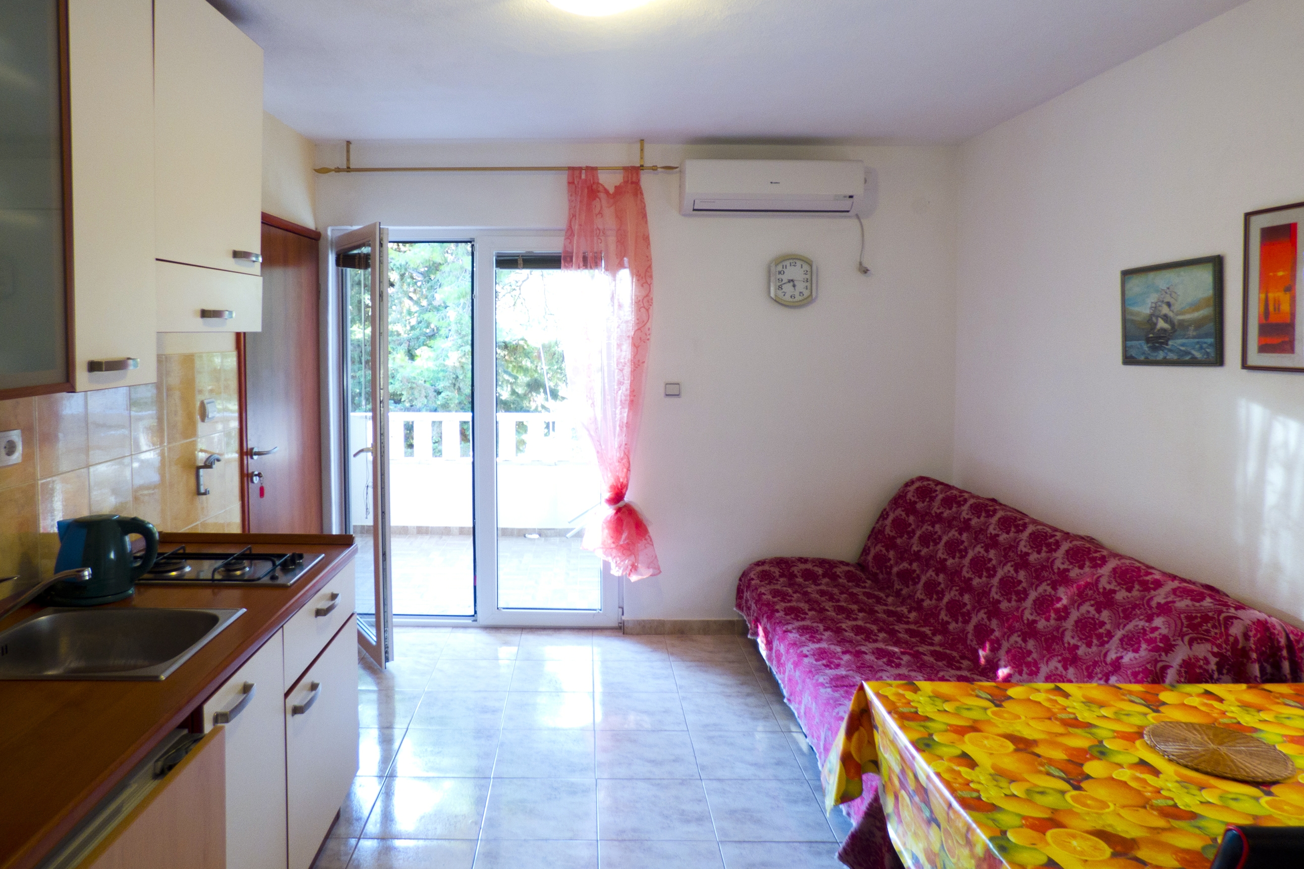 One bedroom apartment with terrace Ivan Dolac (Hvar) (A-8782-b) One bedroom apartment with terrace Ivan Dolac (Hvar) (A-8782-b)