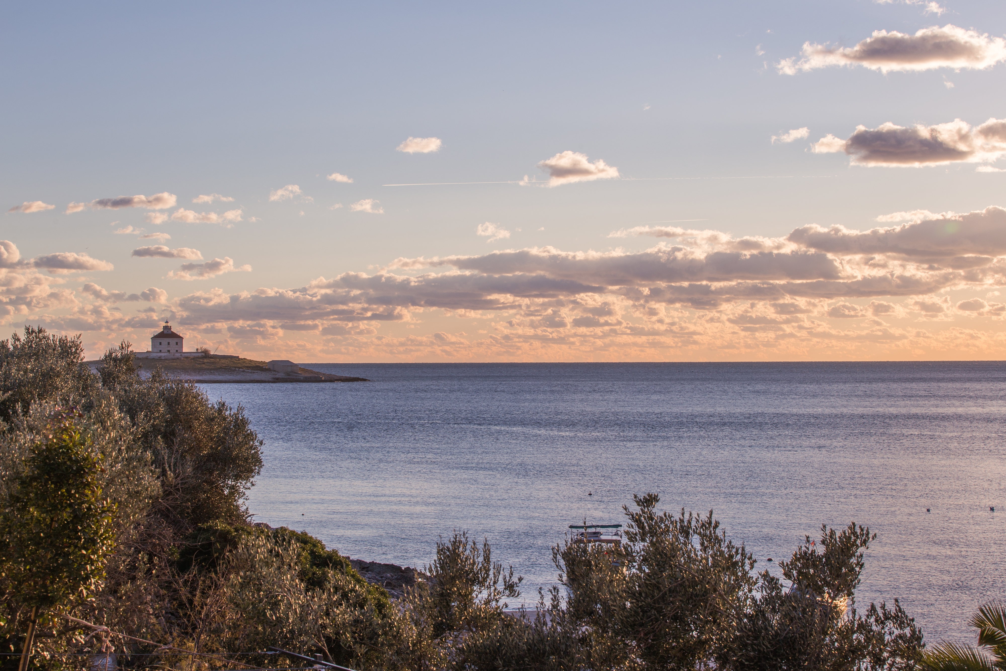 Room near beach Hvar (S-8785-a) Room near beach Hvar (S-8785-a)