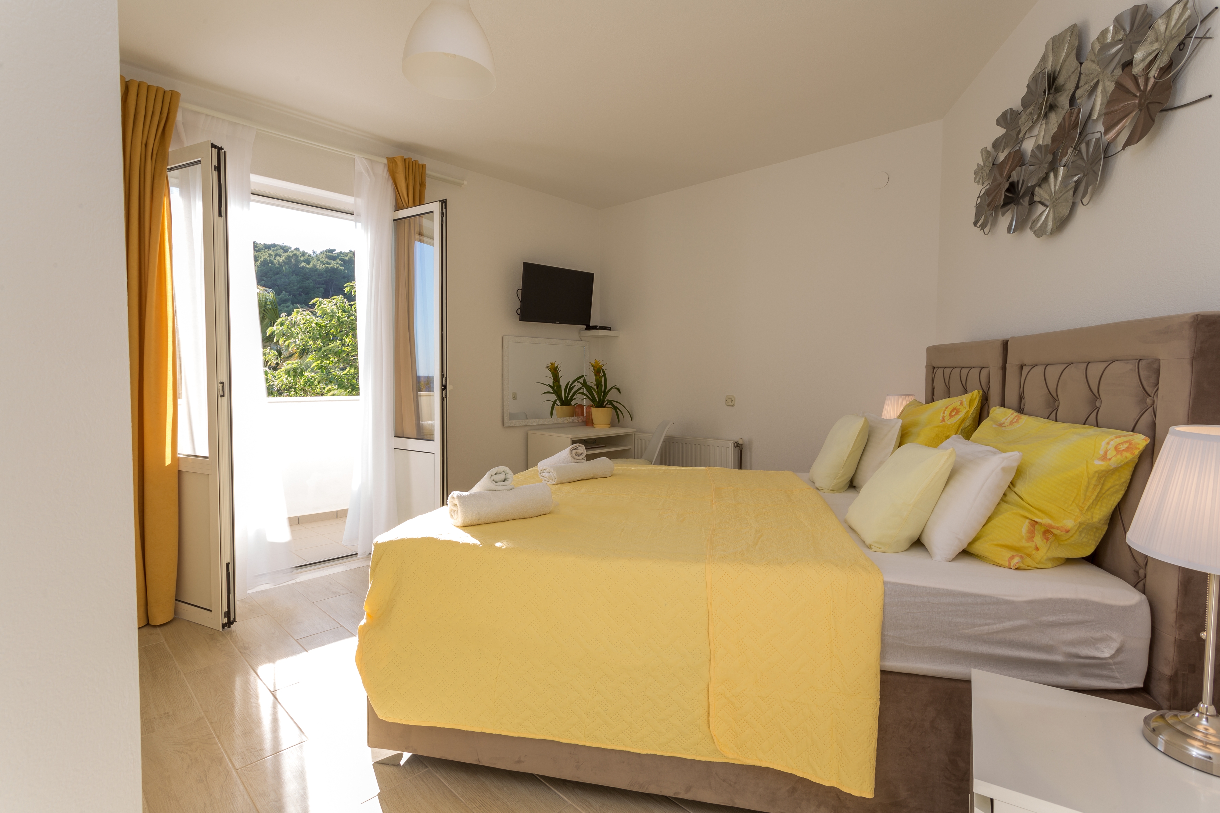Room near beach Hvar (S-8785-b)