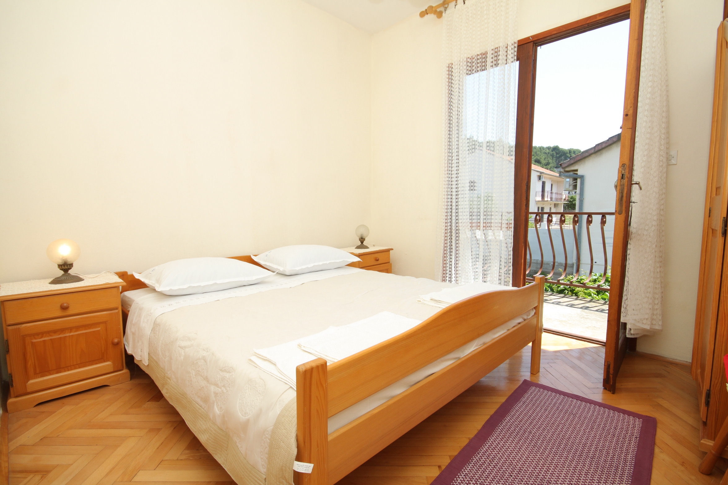 Studio flat with terrace Jelsa, Hvar (AS-8789-a) Studio flat with terrace Jelsa, Hvar (AS-8789-a)