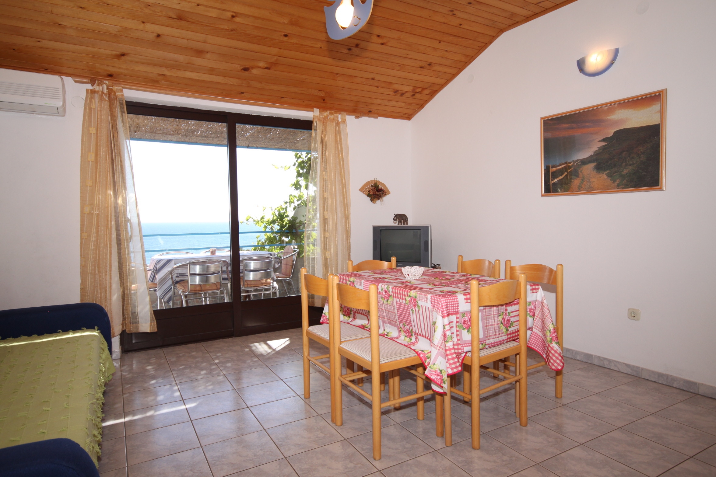 Top Hvar Ivan Dolac Top Hvar Ivan Dolac