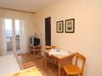 Jelsa, Comedor in the studio-apartment, (pet friendly) y WiFi.