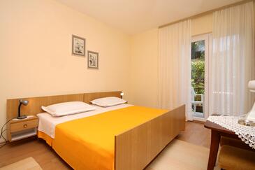 Spalnica Jelsa, Spalnica v nastanitvi vrste room, dostopna klima, Hišni ljubljenčki dovoljeni in WiFi.