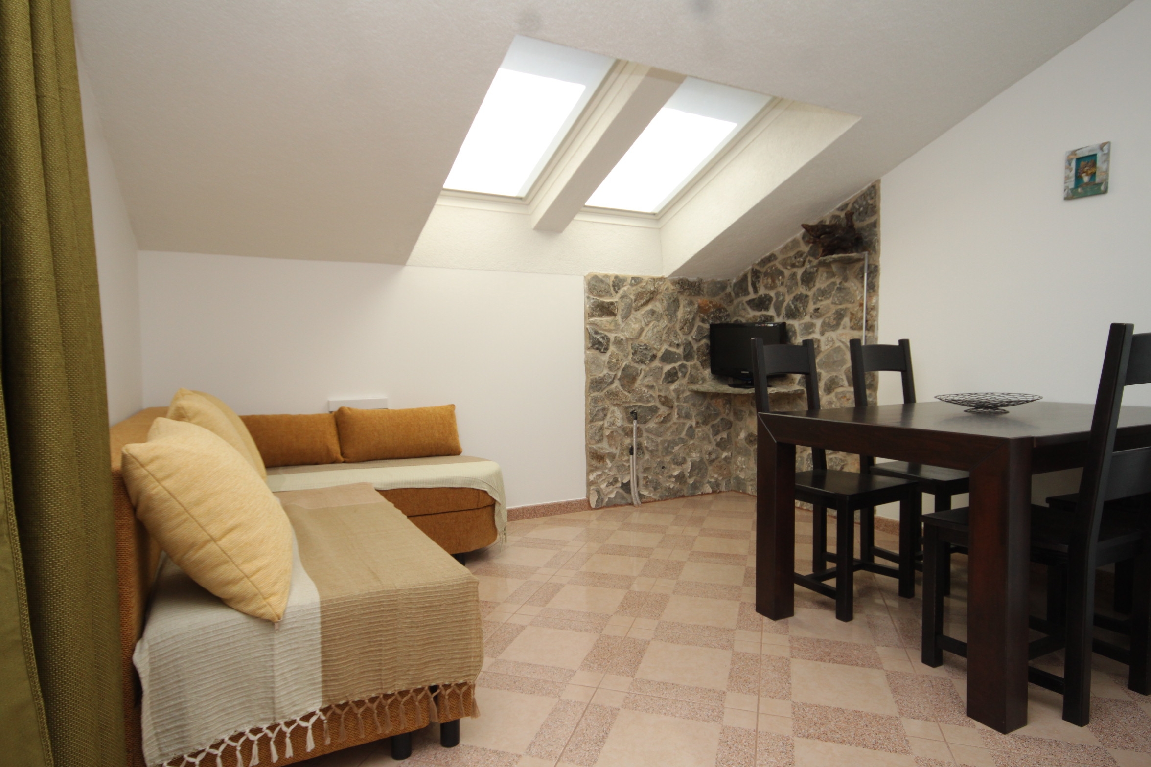 One bedroom apartment near beach Cove Karkavac - Šćedro, Hvar (A-8801-a) One bedroom apartment near beach Cove Karkavac - Šćedro, Hvar (A-8801-a)