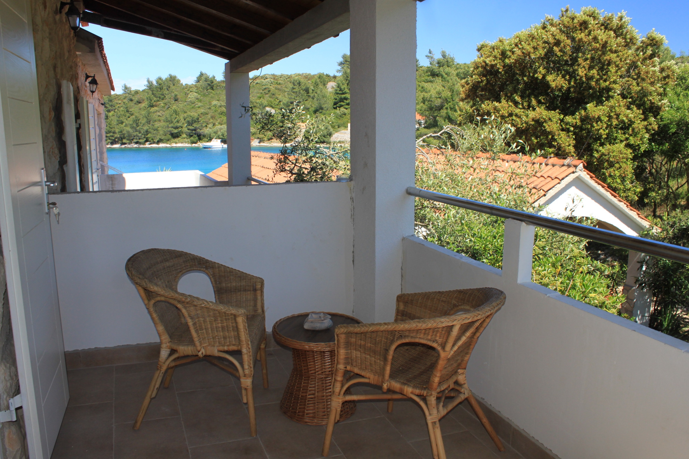 One bedroom apartment near beach Cove Karkavac - Šćedro, Hvar  A-c