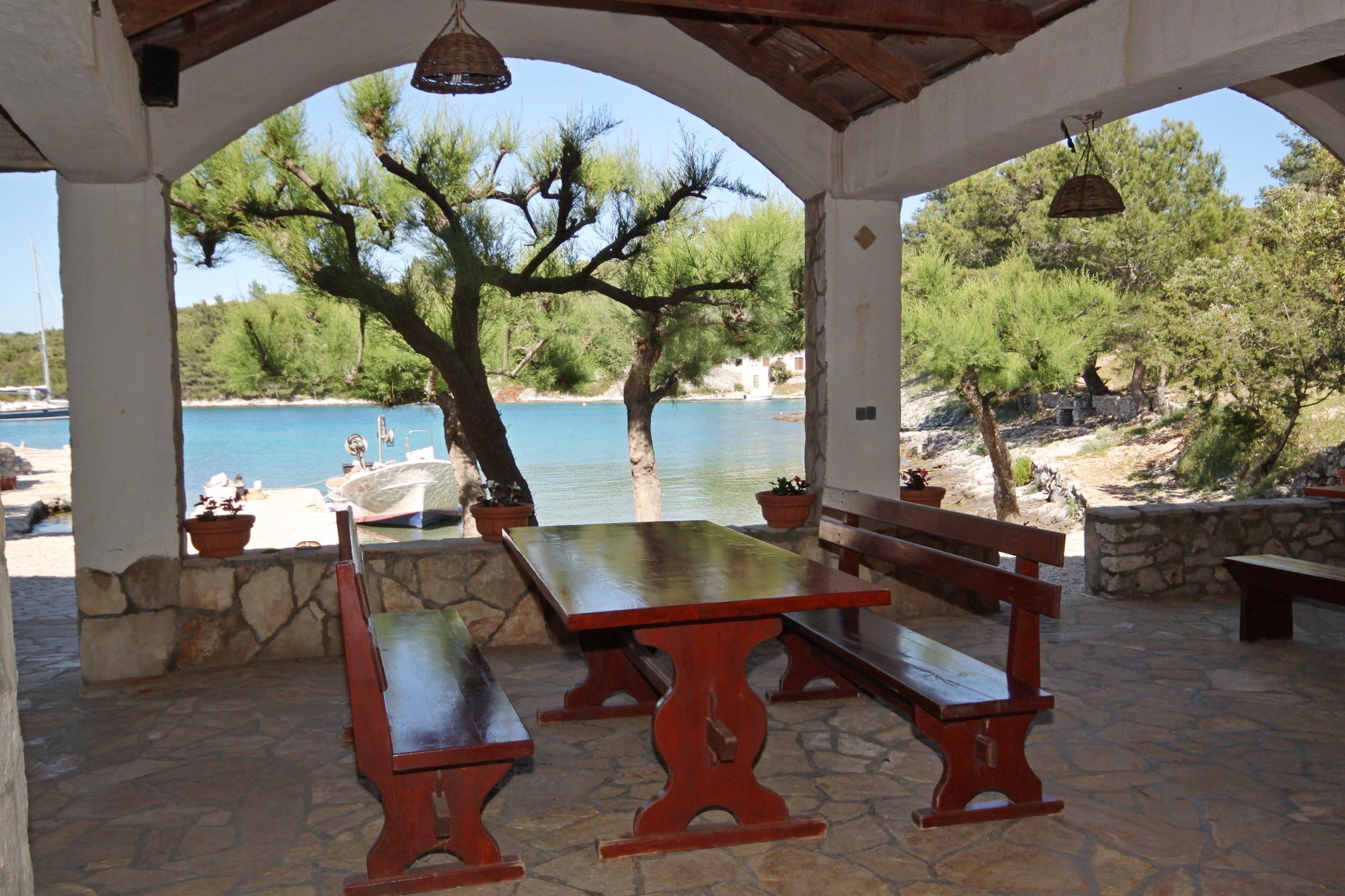 One bedroom apartment near beach Cove Karkavac - Šćedro, Hvar (A-8801-c)