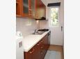 Jelsa, Kitchen in the apartment, (pet friendly) and WiFi.