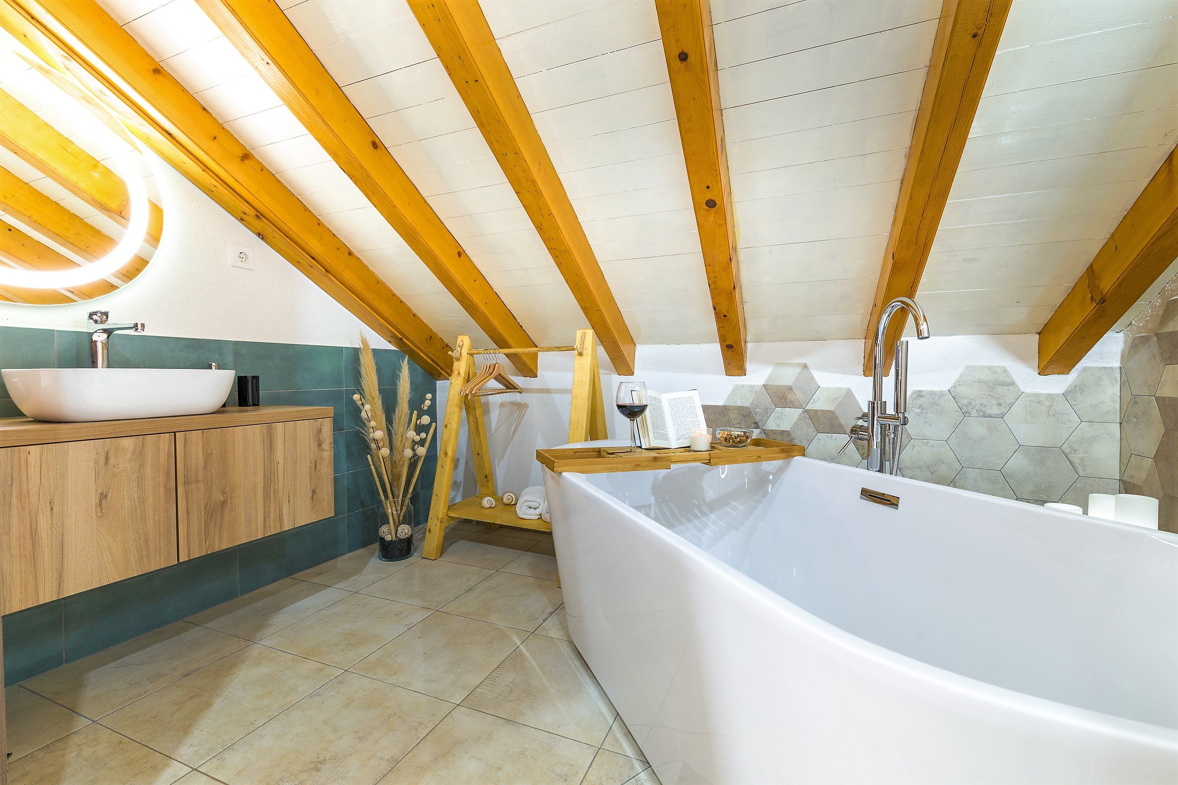 Four bedroom house with terrace and sea view Humac, Hvar  K
