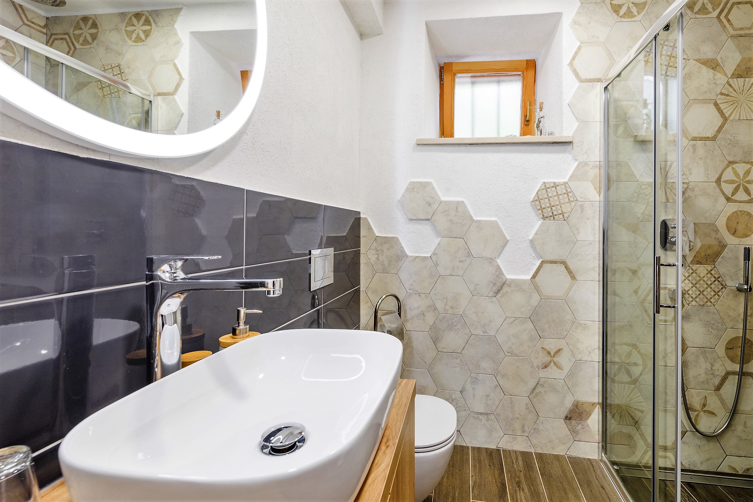 Four bedroom house with terrace and sea view Humac, Hvar  K