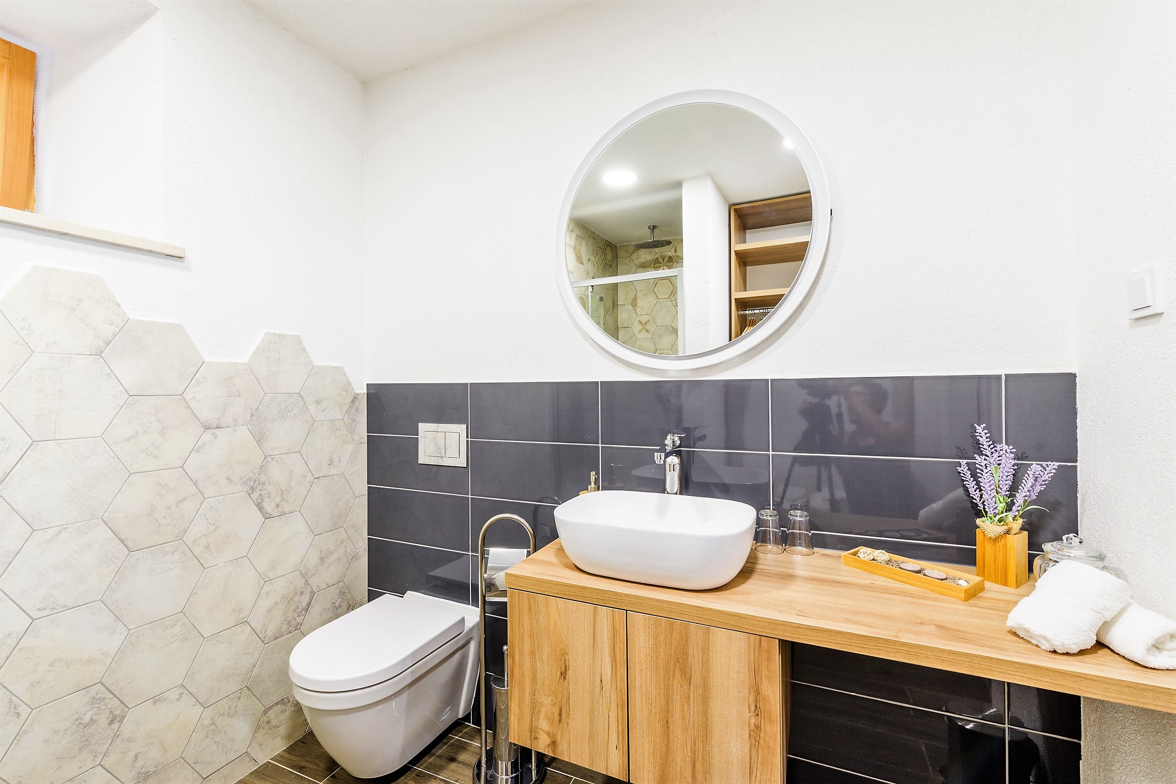 Four bedroom house with terrace and sea view Humac, Hvar  K