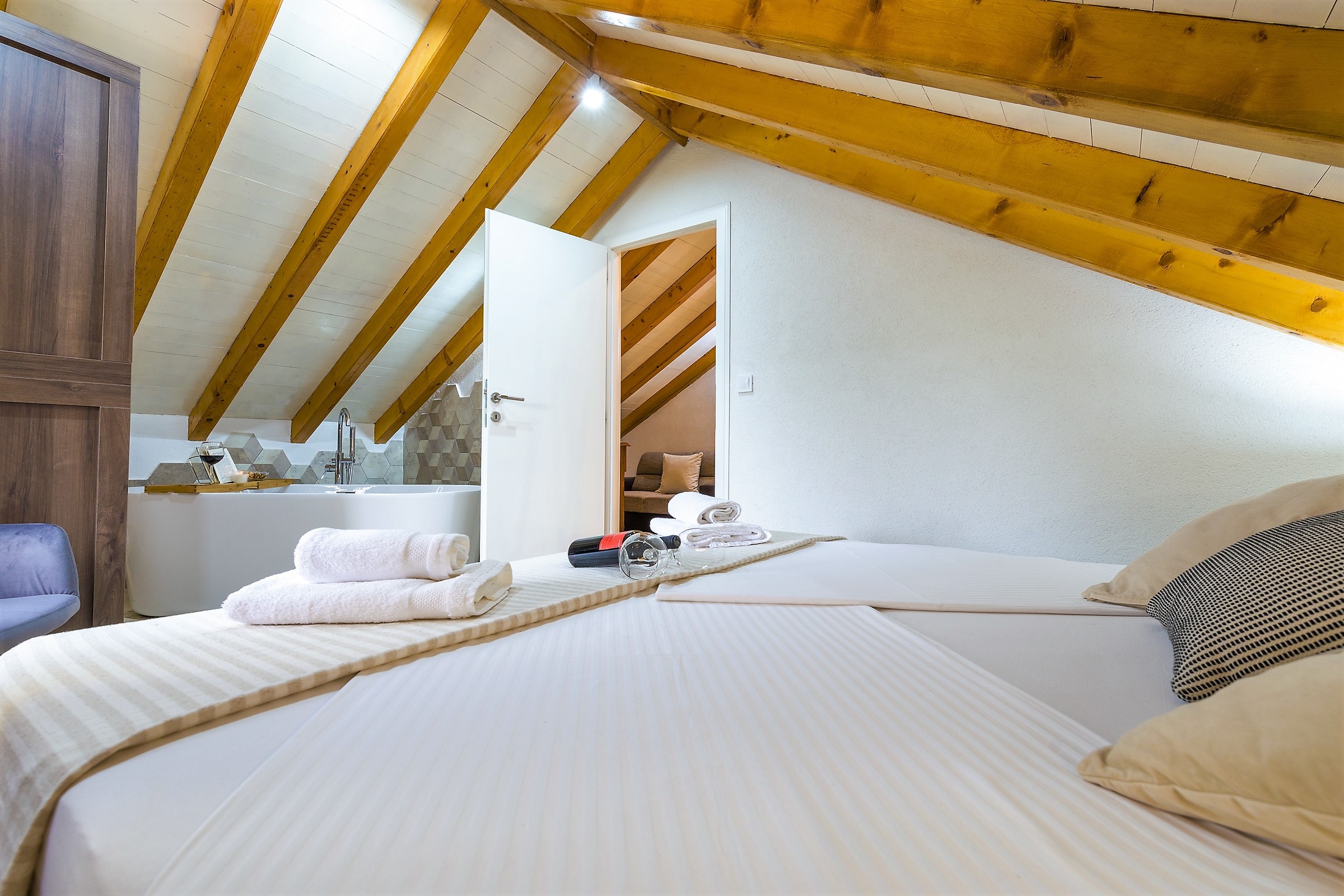 Four bedroom house with terrace and sea view Humac, Hvar  K