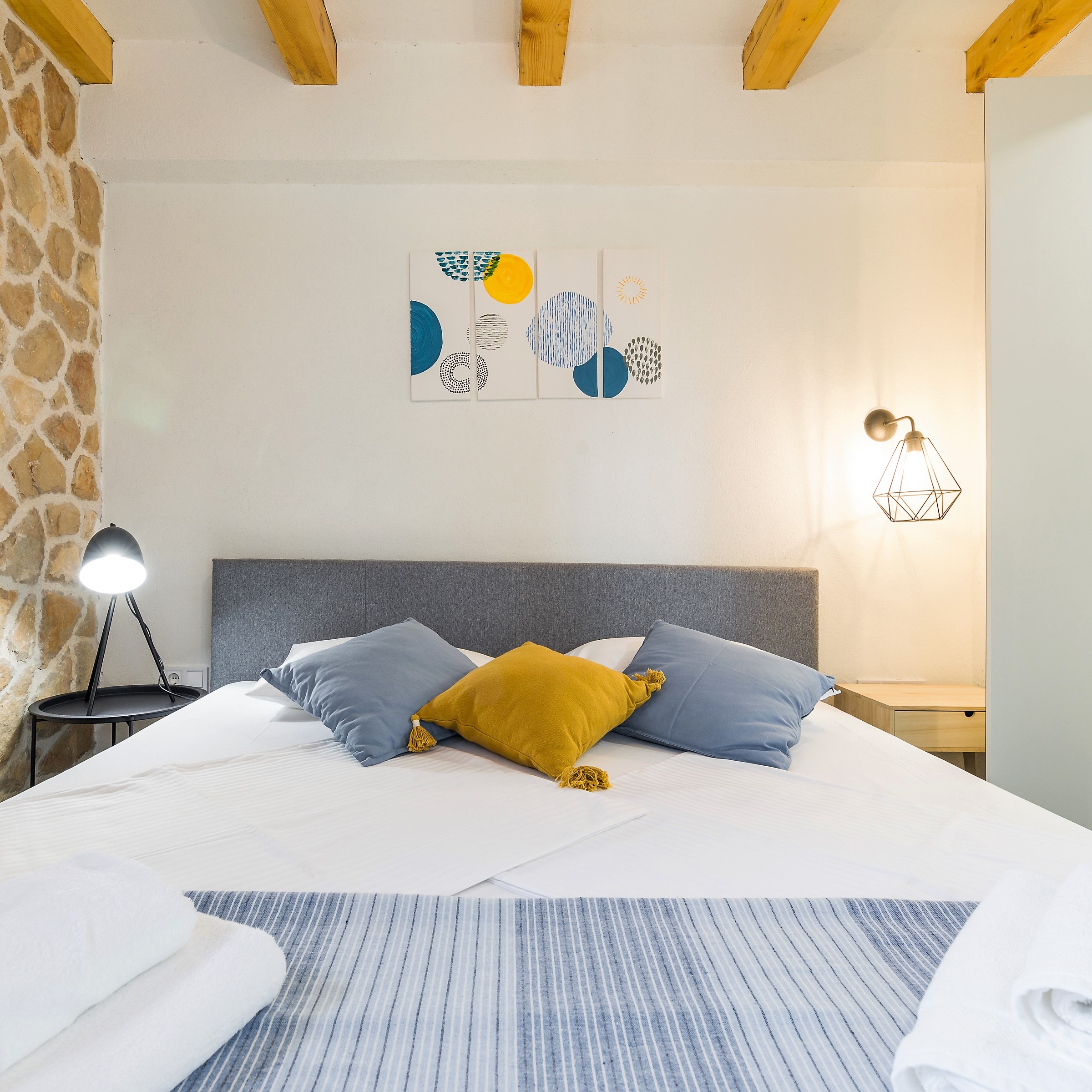 Four bedroom house with terrace and sea view Humac, Hvar  K