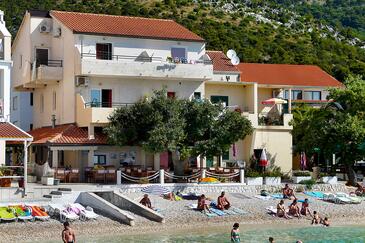 Property Drvenik Donja vala, Makarska, Property 8807 - Apartments near sea with pebble beach.