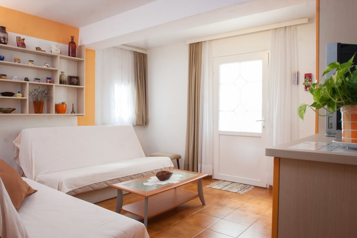 One bedroom apartment with terrace Makarska  A-b