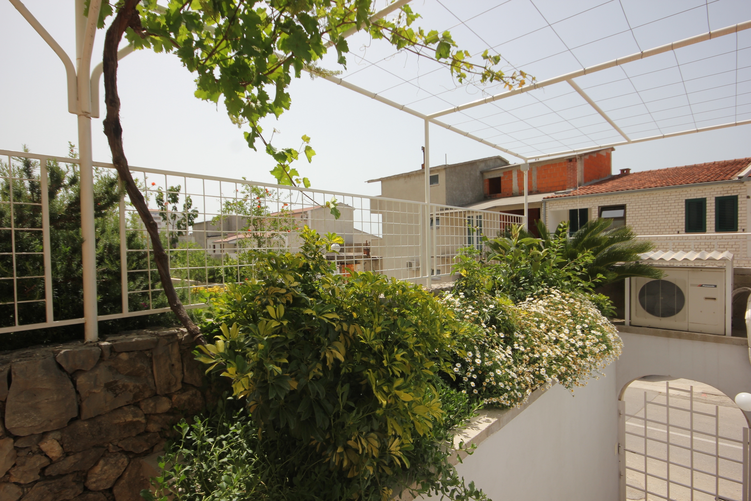 One bedroom apartment with terrace Makarska  A-b