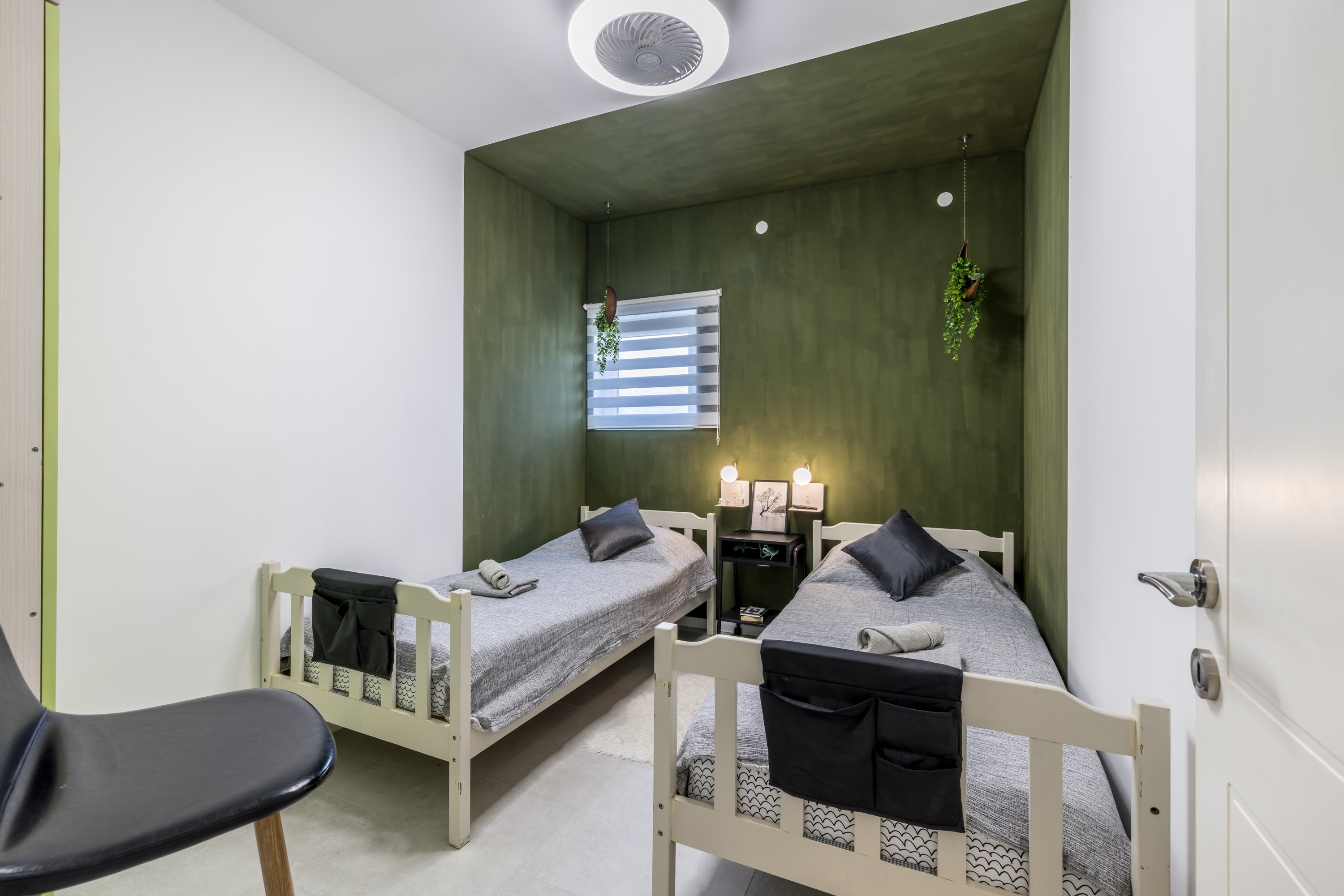 Four bedroom house with terrace Opuzen, Neretva Delta - Ušće Neretve  K