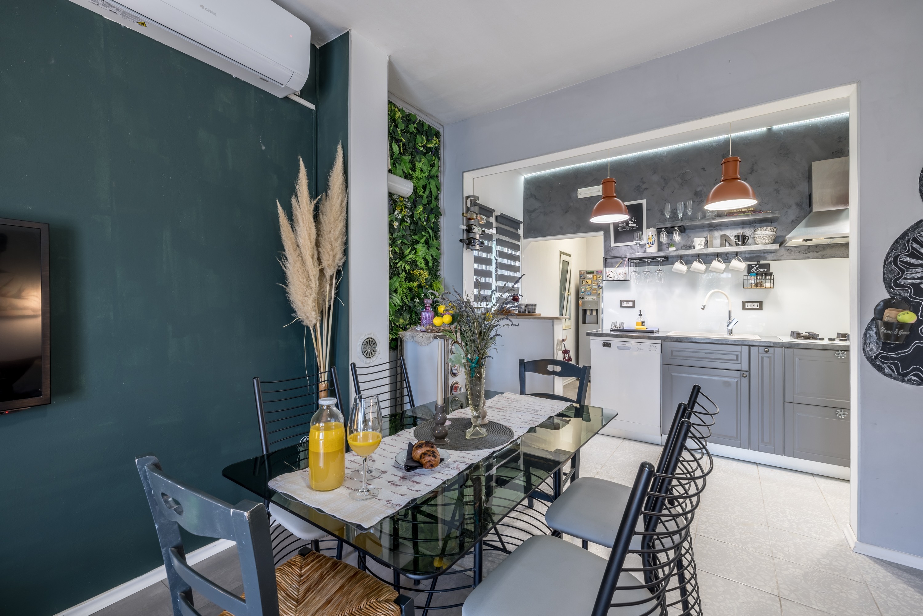 Four bedroom house with terrace Opuzen, Neretva Delta - Ušće Neretve  K