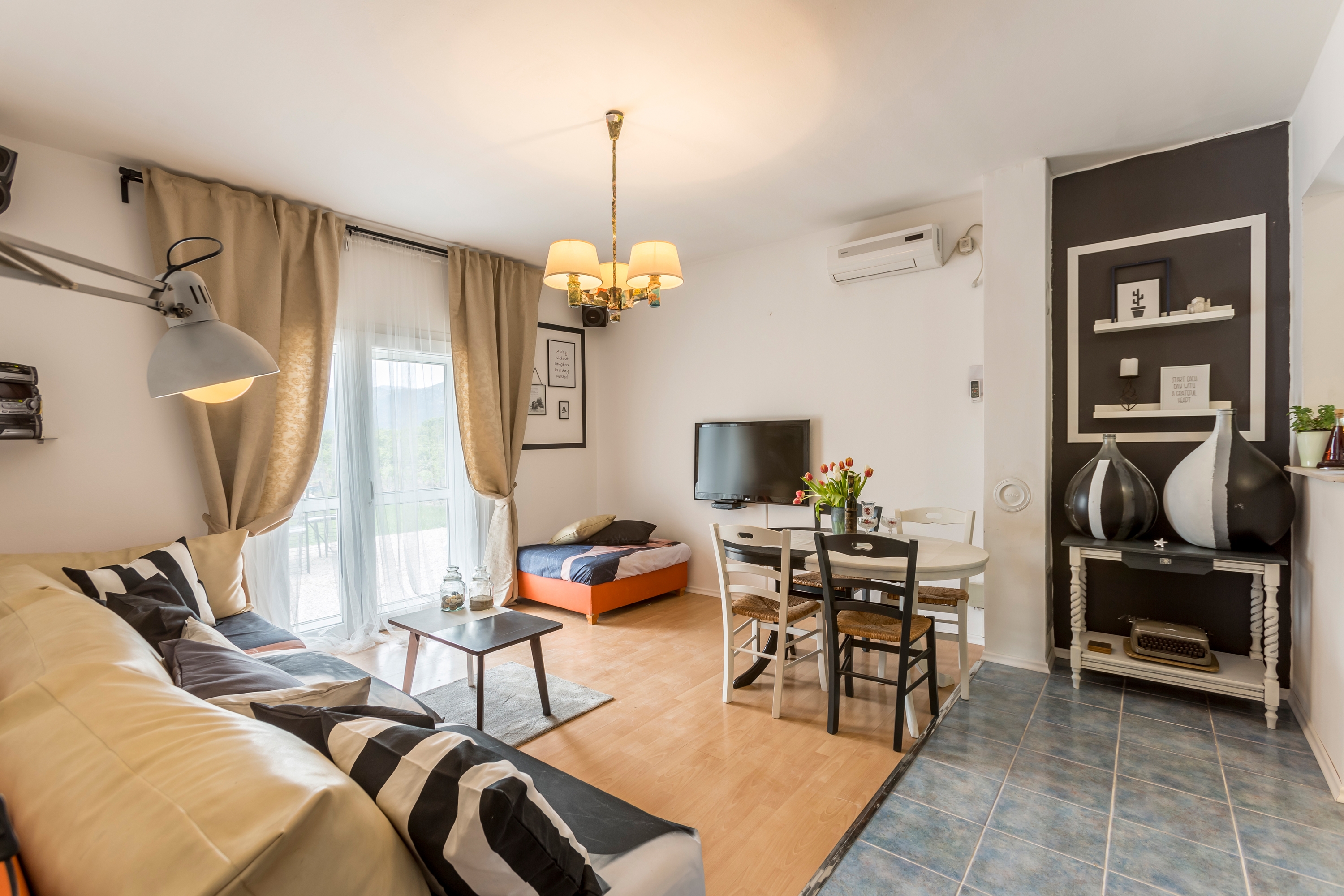 Four-bedroom house with terrace Opuzen, Neretva Delta - Ušće Neretve (K-8818)