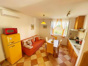 Dining room Dubrovnik, Dining room in the apartment, dostupna klima i WIFI.