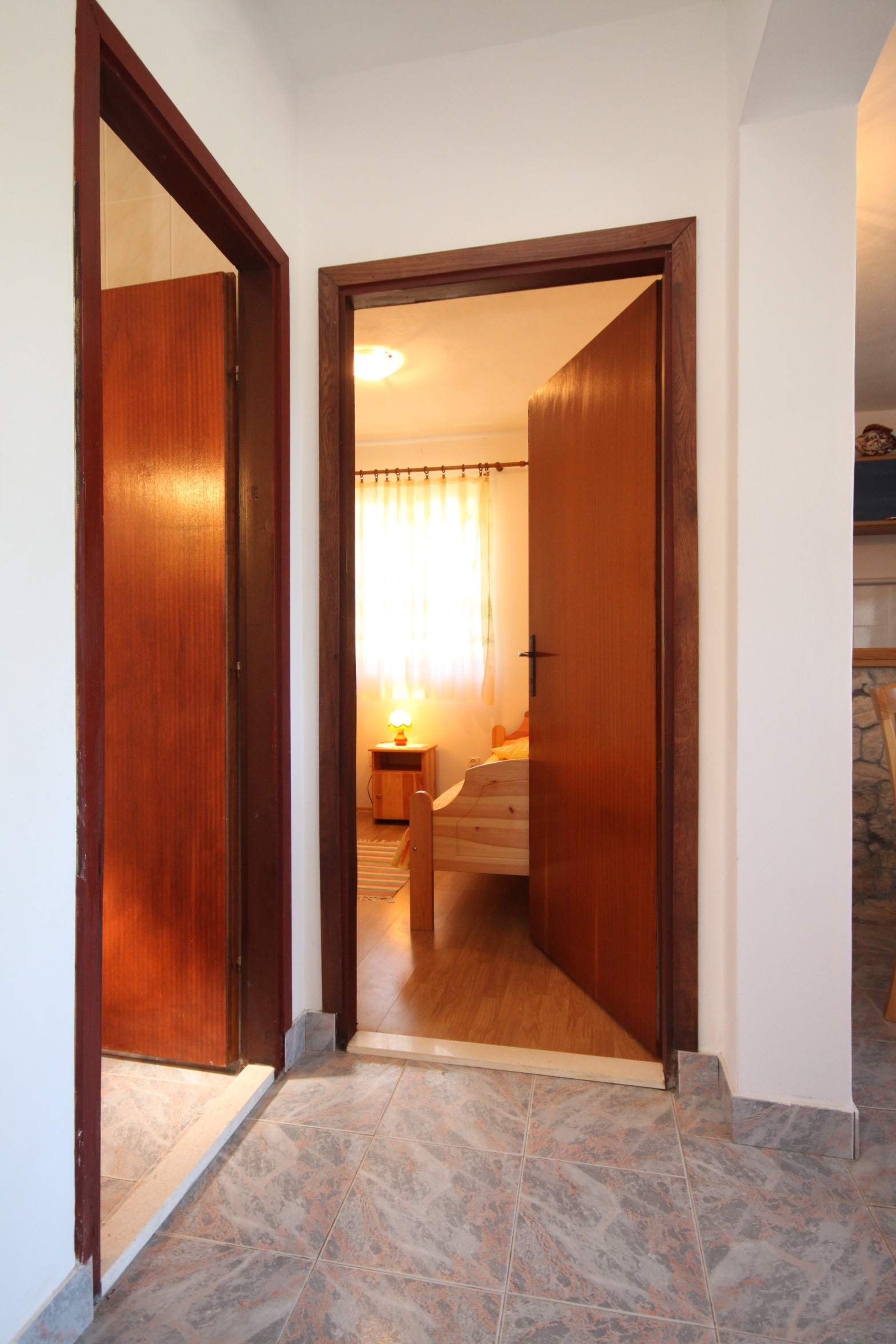 Two bedroom apartment with terrace Rukavac, Vis  A-a