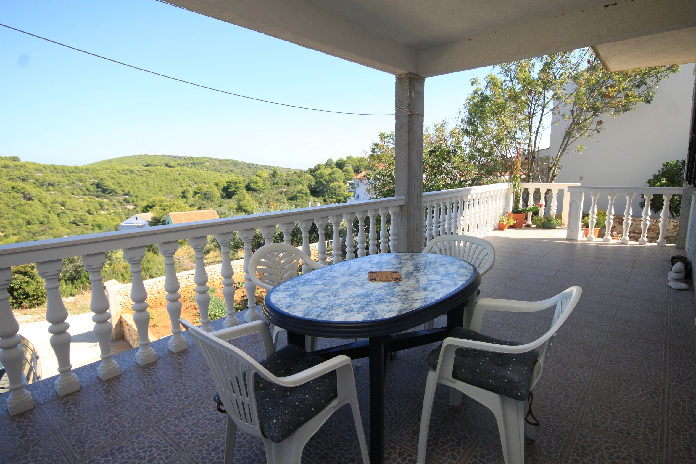 Two bedroom apartment with terrace Rukavac, Vis (A-8836-a) Two bedroom apartment with terrace Rukavac, Vis (A-8836-a)