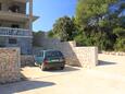 Rukavac, Vis, Parking 8836 - Appartement avec une plage de galets.