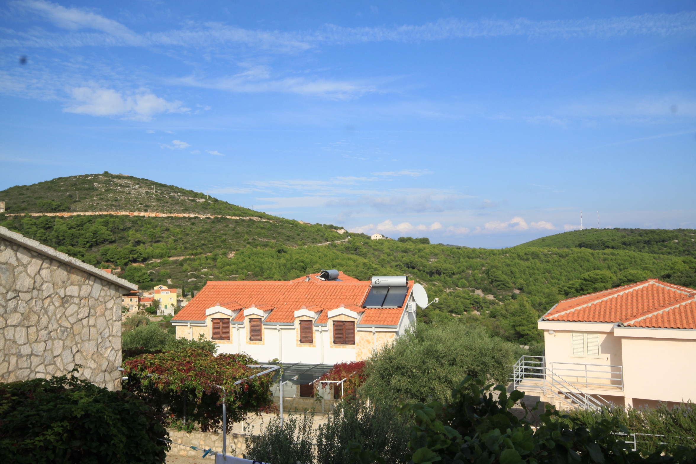 One bedroom apartment with terrace and sea view Rukavac, Vis  A-a